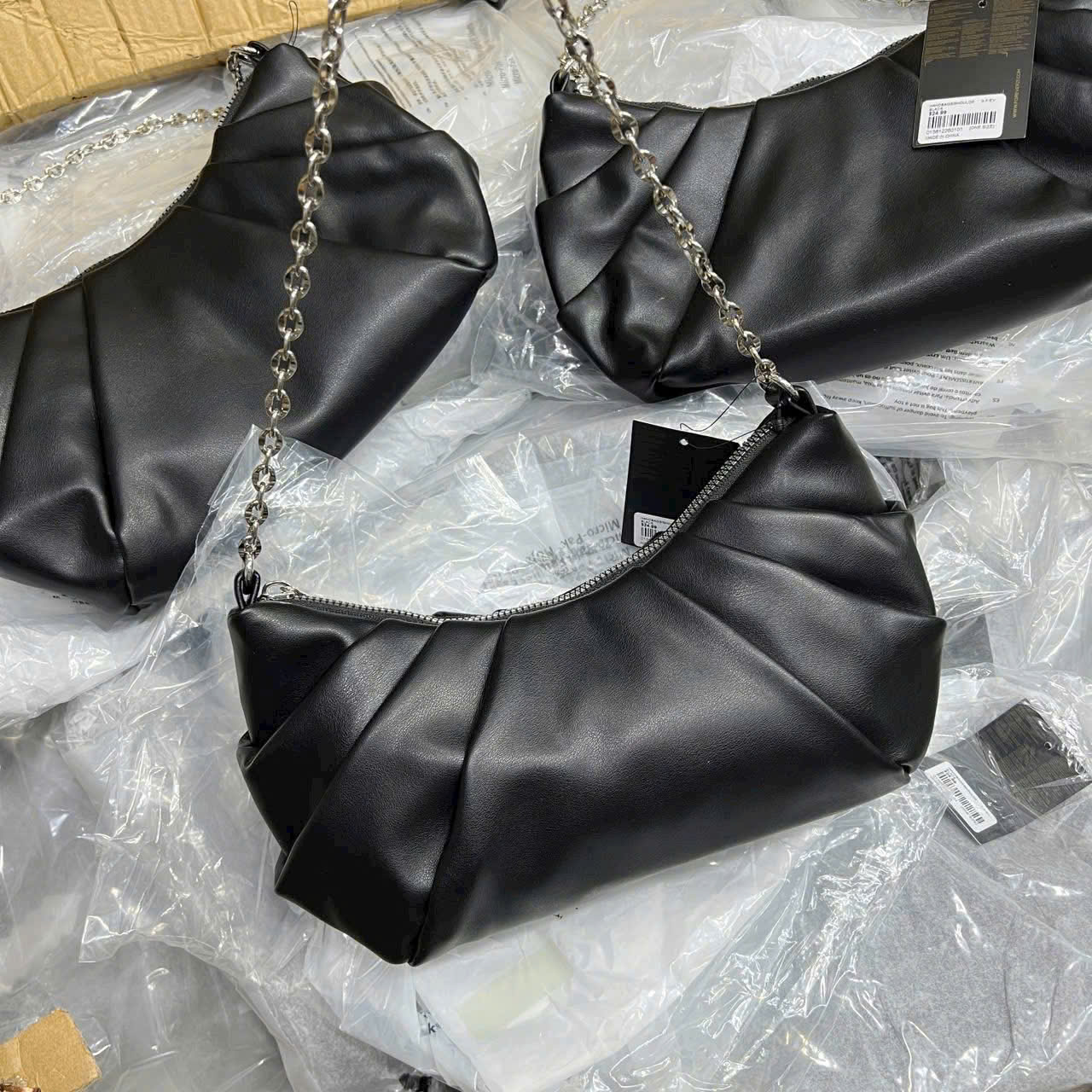 HL299 Túi bánh bao đen xịn