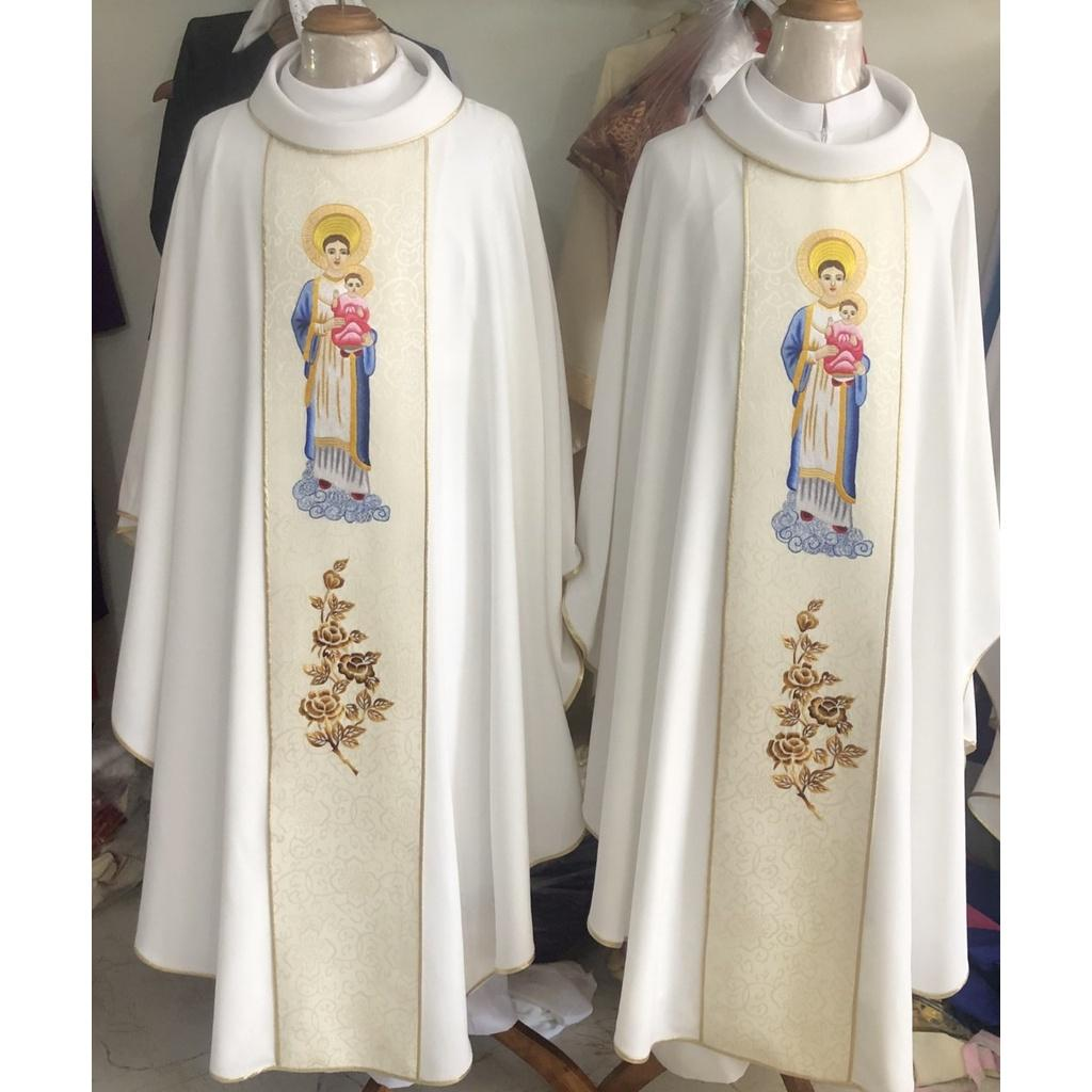 Áo Lễ Linh Mục Cao Cấp – Vẻ Đẹp Trang Nghiêm Trong Phụng Vụ Công Giáo