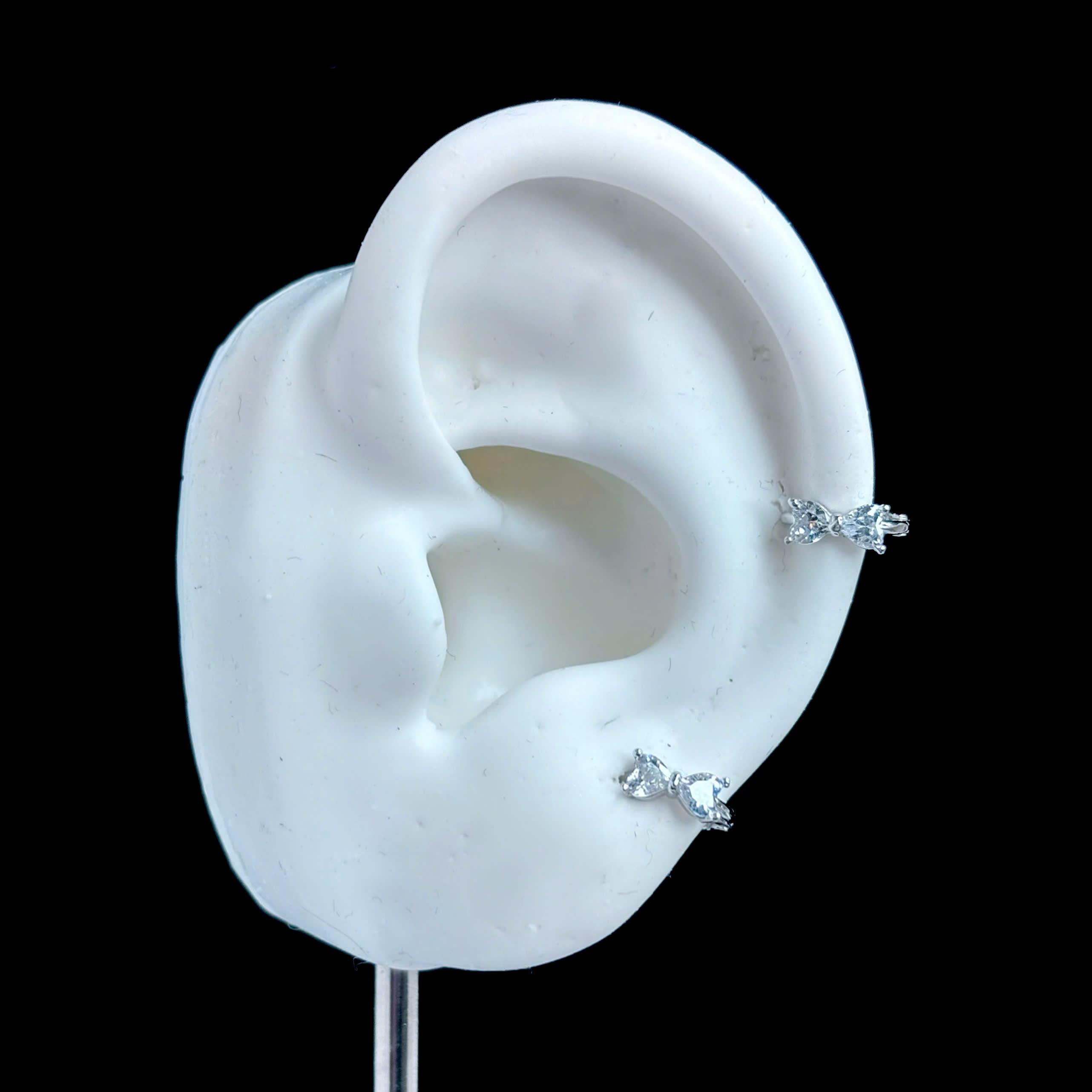 Khuyên vòng bạc si kim nơ trắng size 6