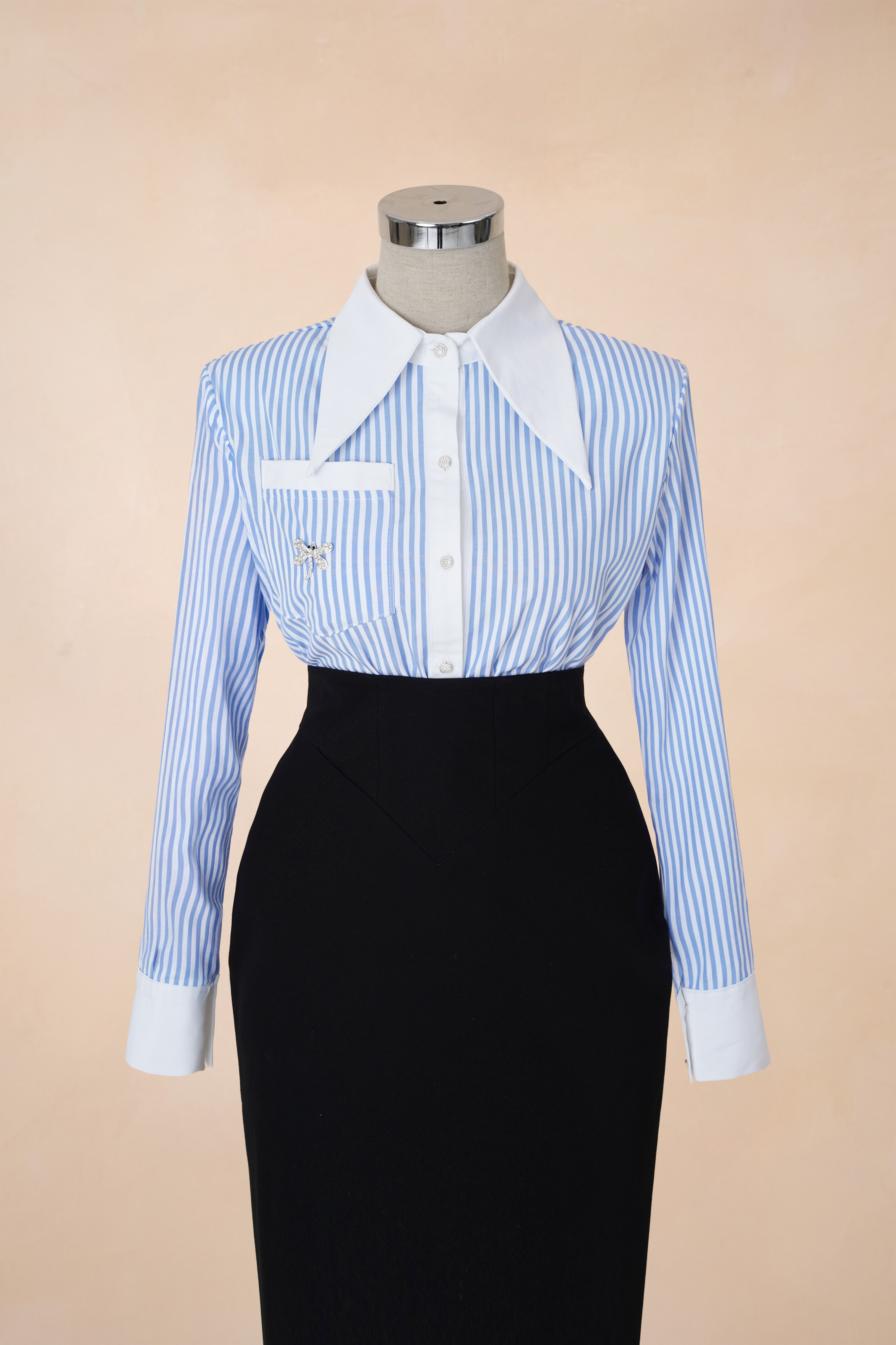 Sơ Mi Kẻ Cổ Nhọn Túi Ngực