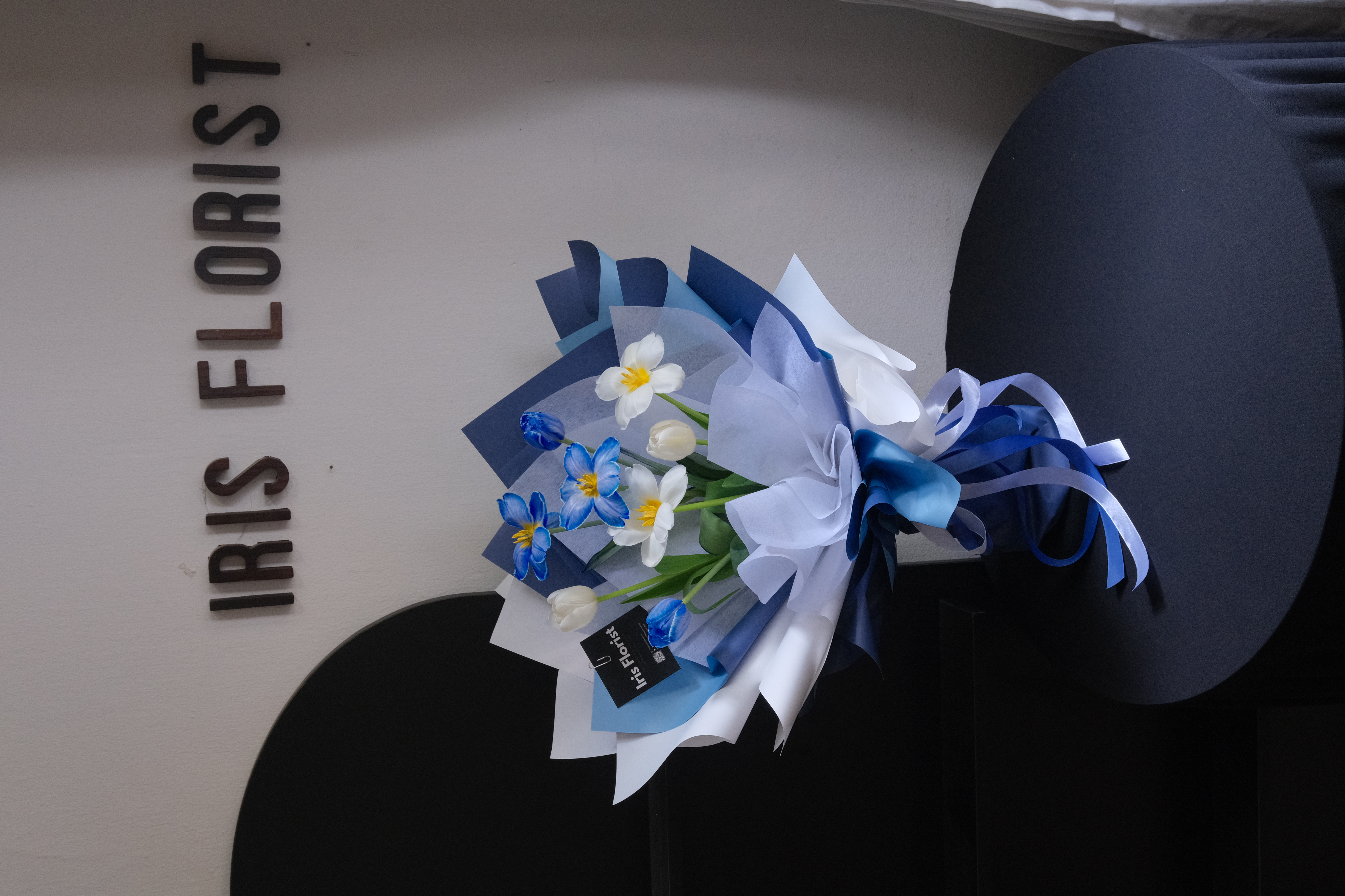 Bó Tulip Mix màu gói hiện đại_thumbnail_2