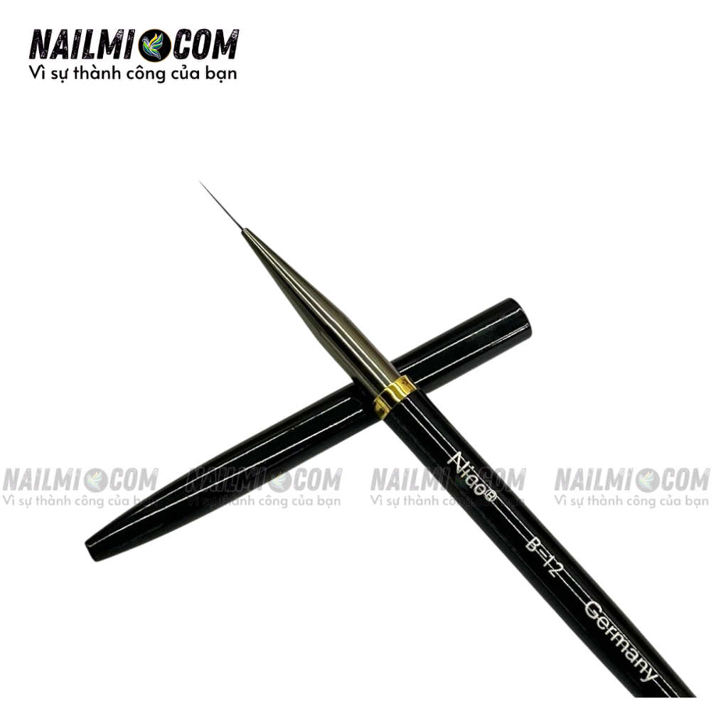 Cọ nét - cọ râu vẽ móng tay - 11mm - B12 - Niao - cán kim loại