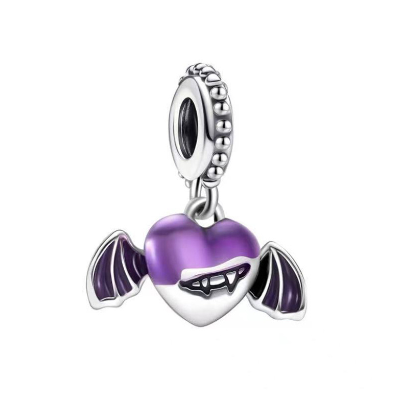 CT98 - Charm treo cánh ác quỷ tím