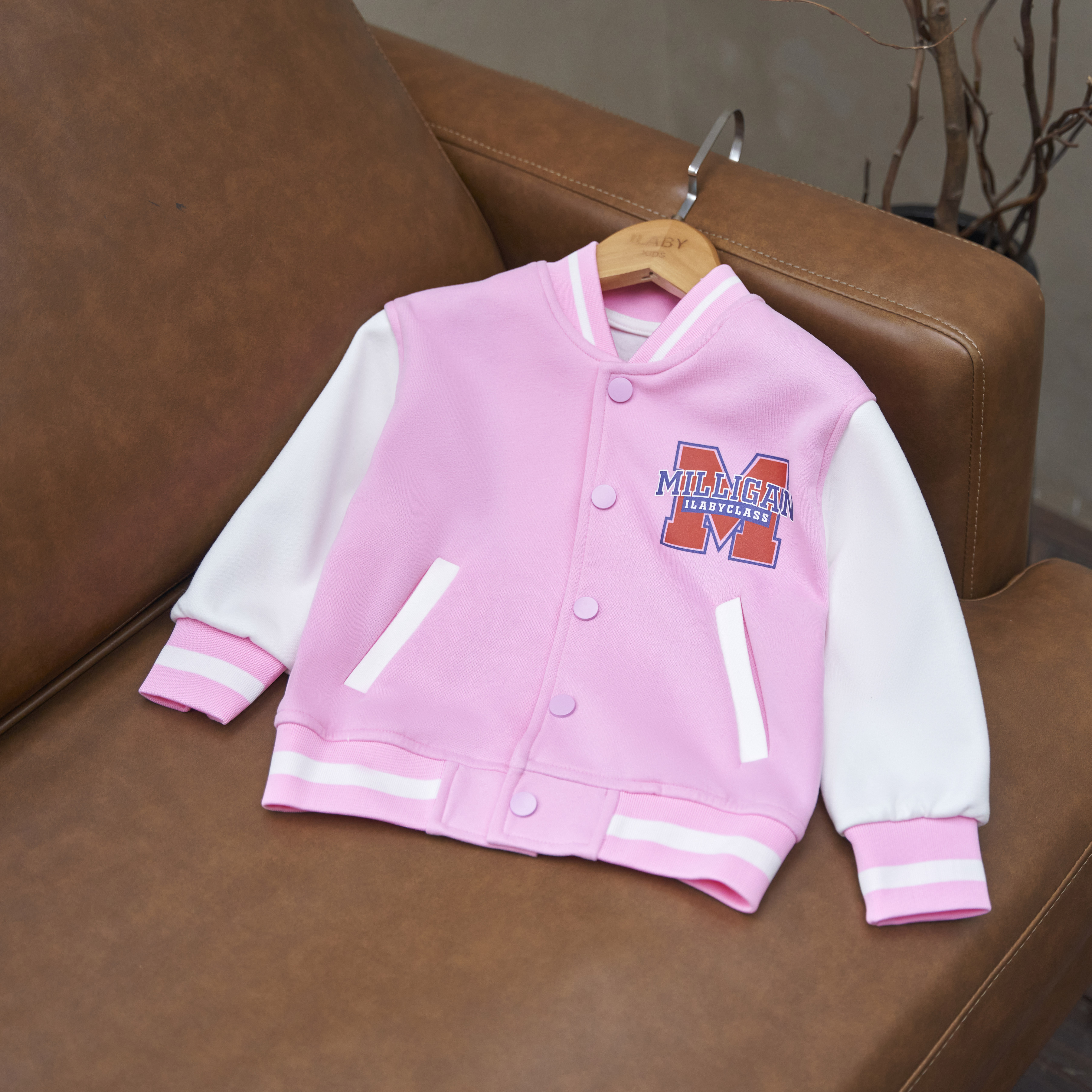 Áo khoác Varsity phối tay_thumbnail_0