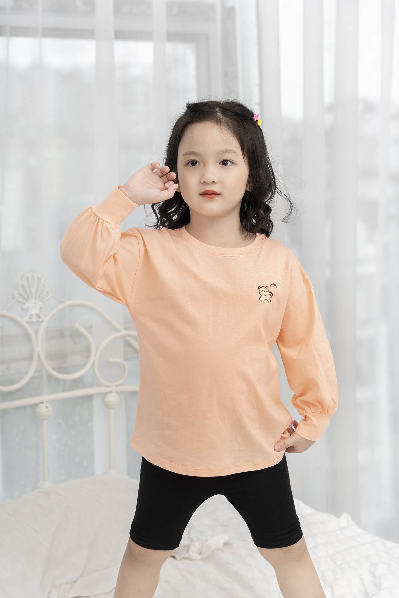 Áo phông dài tay thêu gấu_thumbnail_0