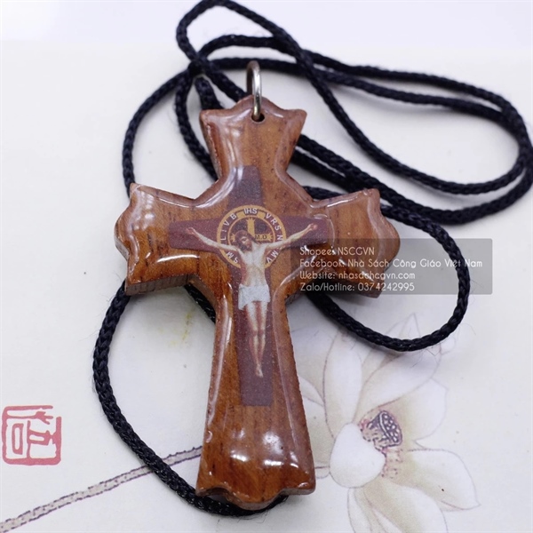 Dây đeo thánh giá gỗ to