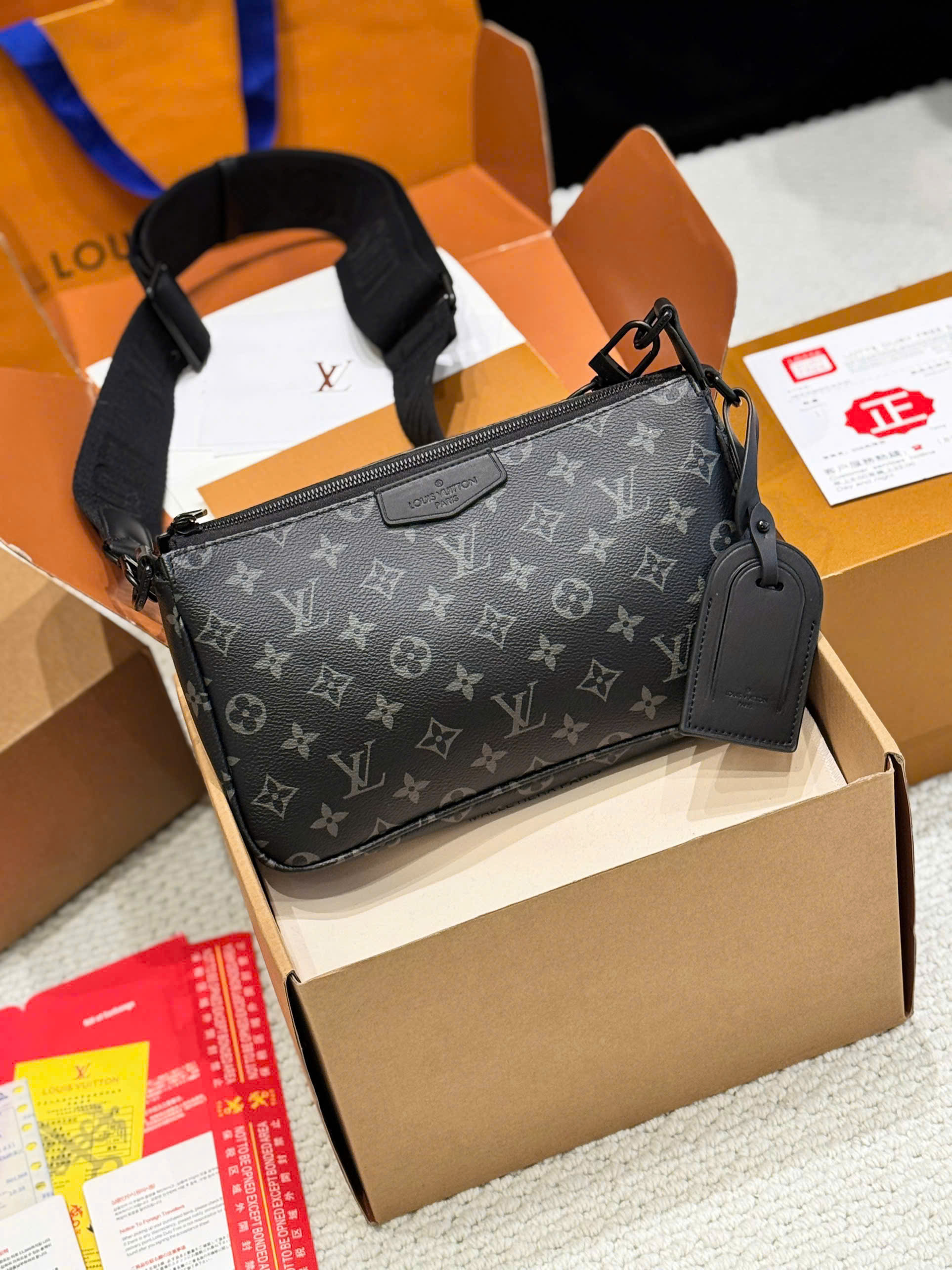 Túi Pochette Accessoire X hoa đen_thumbnail_3