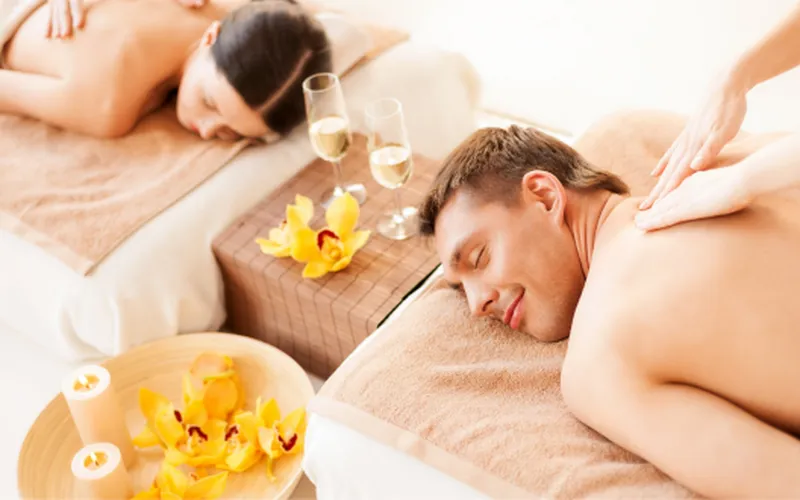 Massage Ngọc Đông Y tại nhà