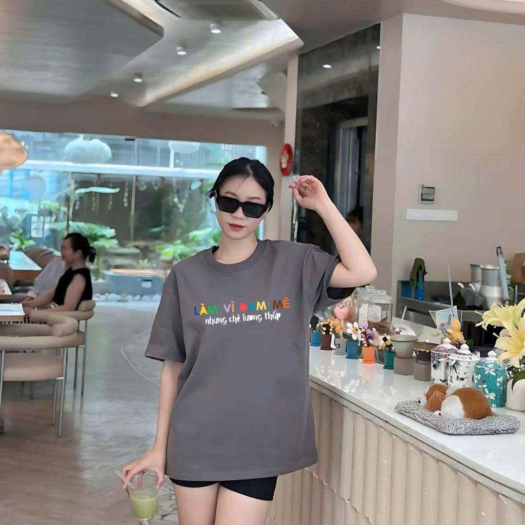 Áo thun nữ form oversize rộng local brand We Tee in chữ vô tri, Làm vì đam mê - T031
