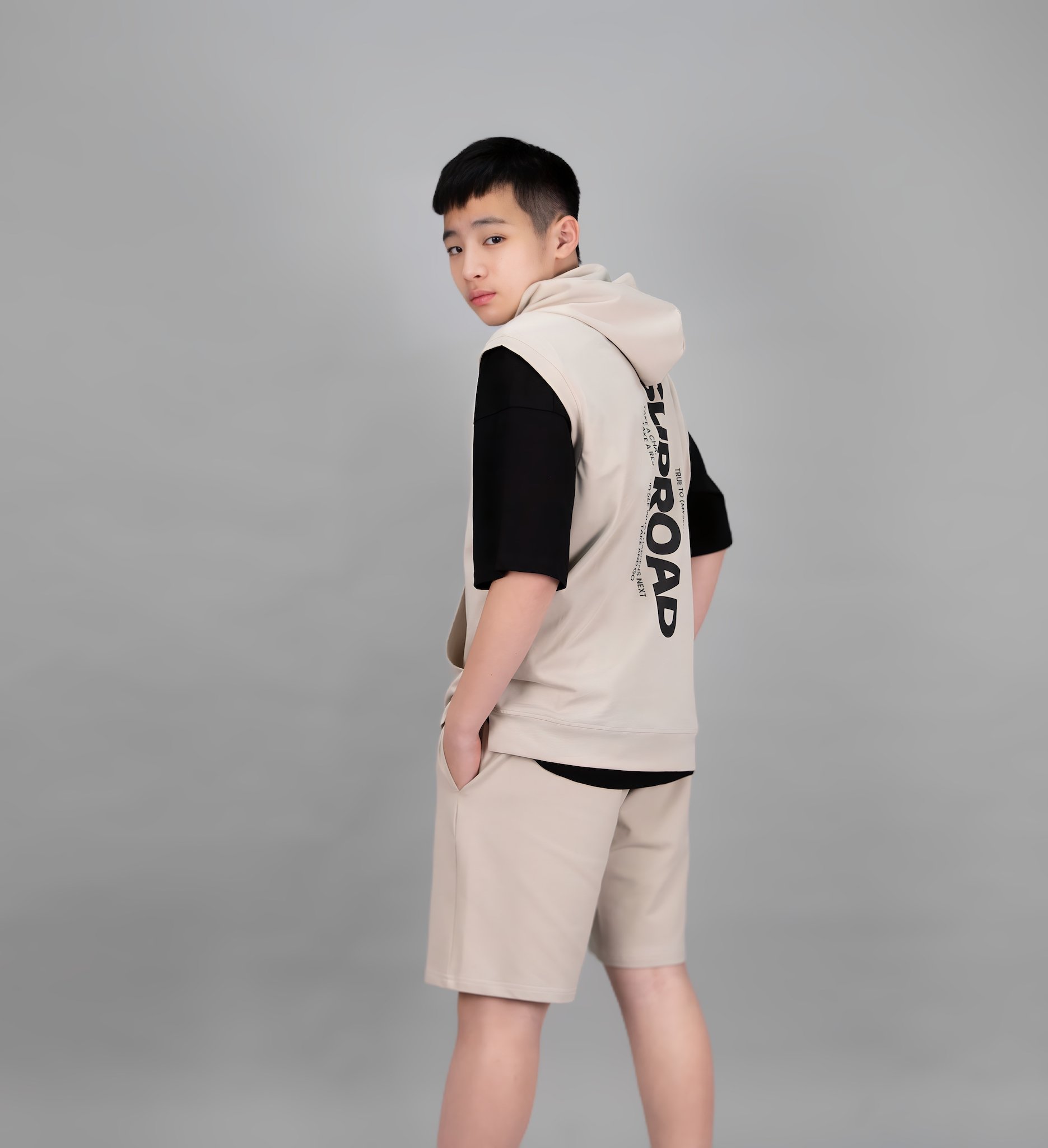 Áo sát nách có mũ màu be Sliproad_thumbnail_1