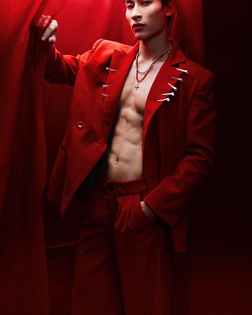 Suit đỏ phá cách – Táo bạo & đầy khí chất