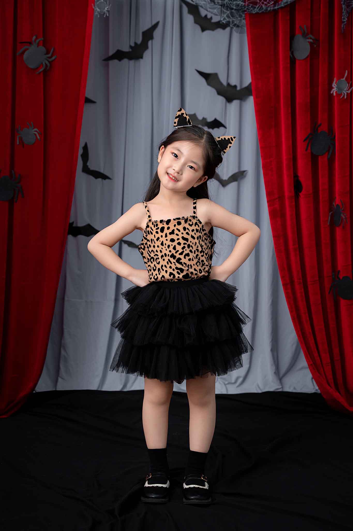 Set hoá trang Báo đen_thumbnail_4