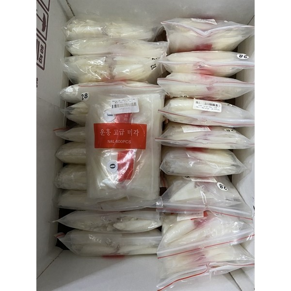 Móng nối (típ) - nhọn dài - màu đục - HSM L2