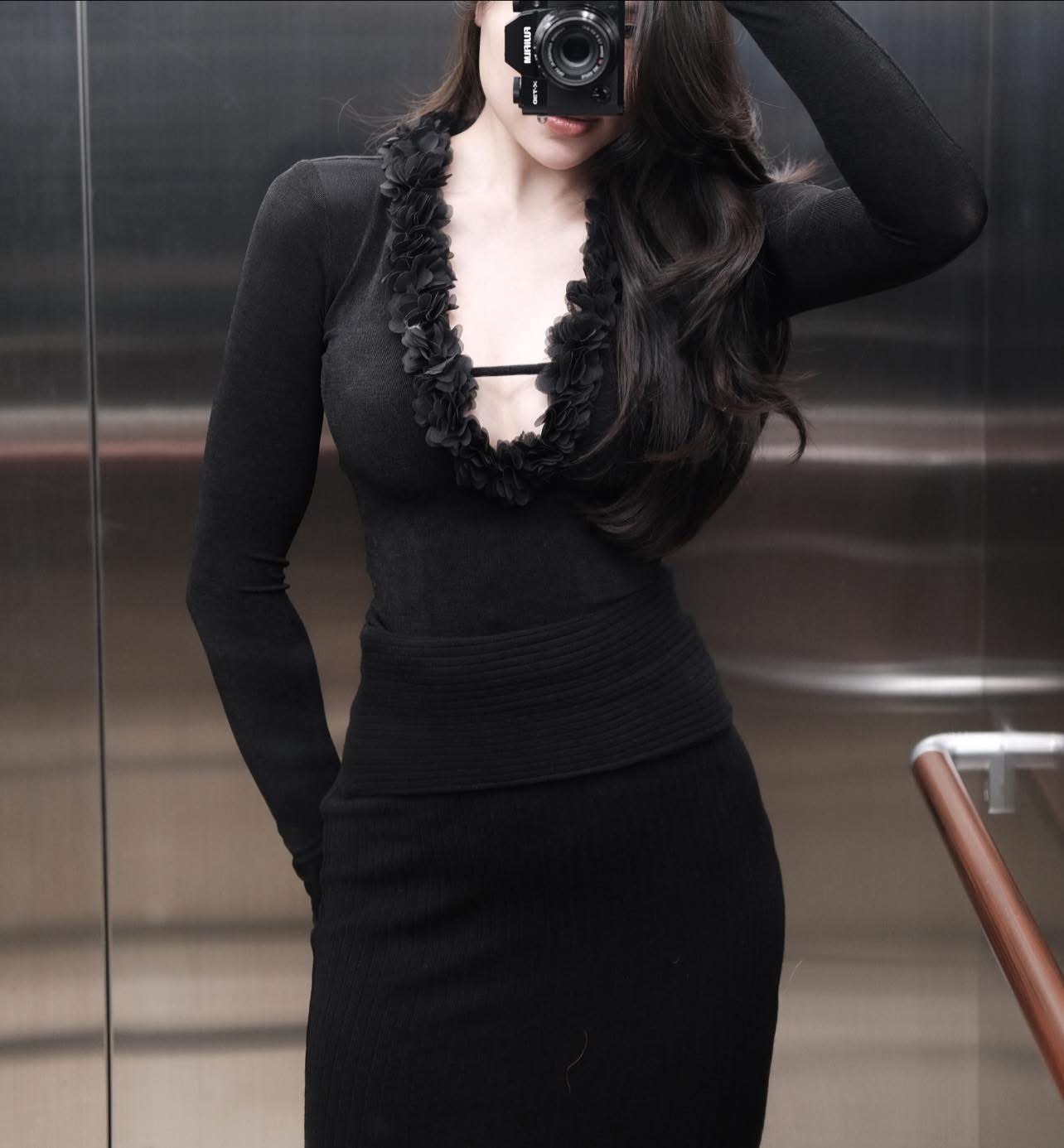 Áo viền cổ hoa_thumbnail_7