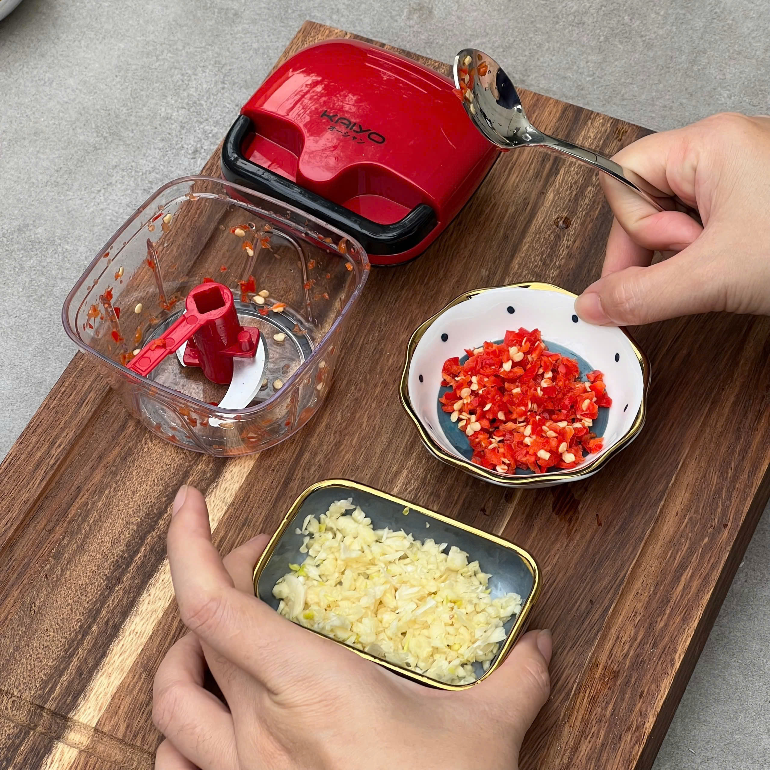 Dụng Cụ Xay Tỏi Ớt Kaiyo_thumbnail_13