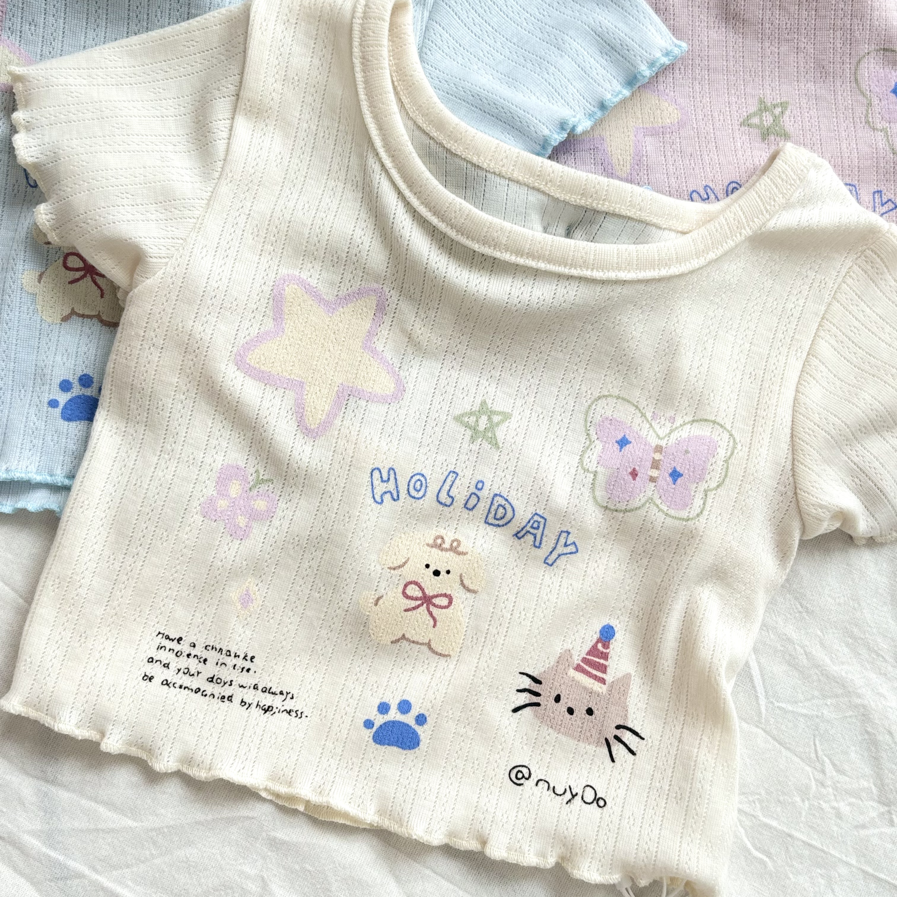 (A6) Áo thun cổ tròn hở lưng hoạ tiết đáng yêu mẫu hè 2025_thumbnail_4