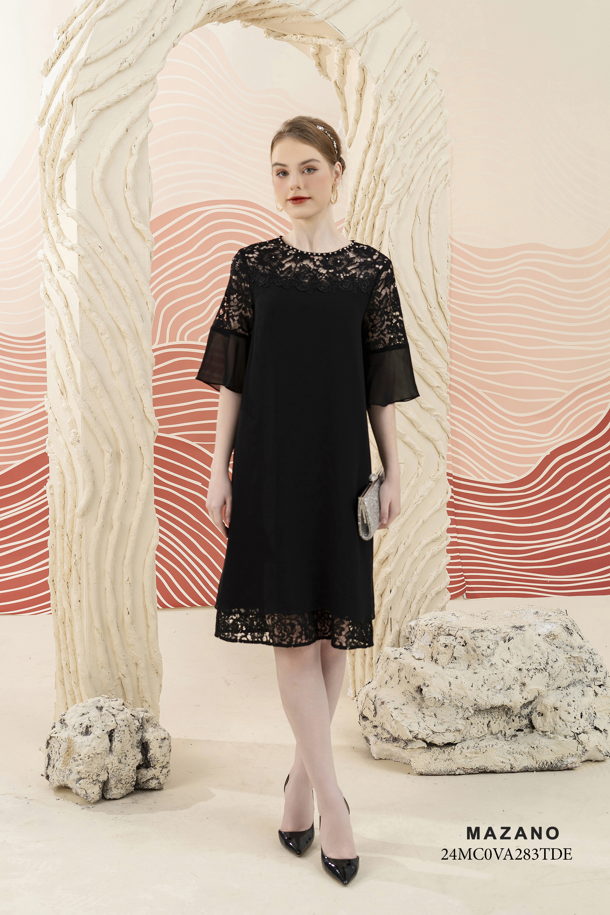 Váy Đầm suông Vải voan phối ren đính trang trí Cổ ovan Tay lỡ dài qua gối - Mẫu 24MC0VA283TDE_thumbnail_5