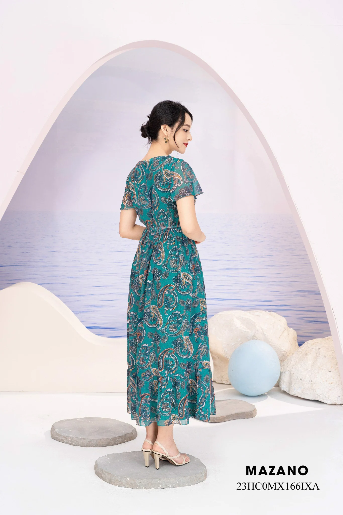 Đầm Maxi vải voan xanh họa tiết Paisley cách điệu_thumbnail_3