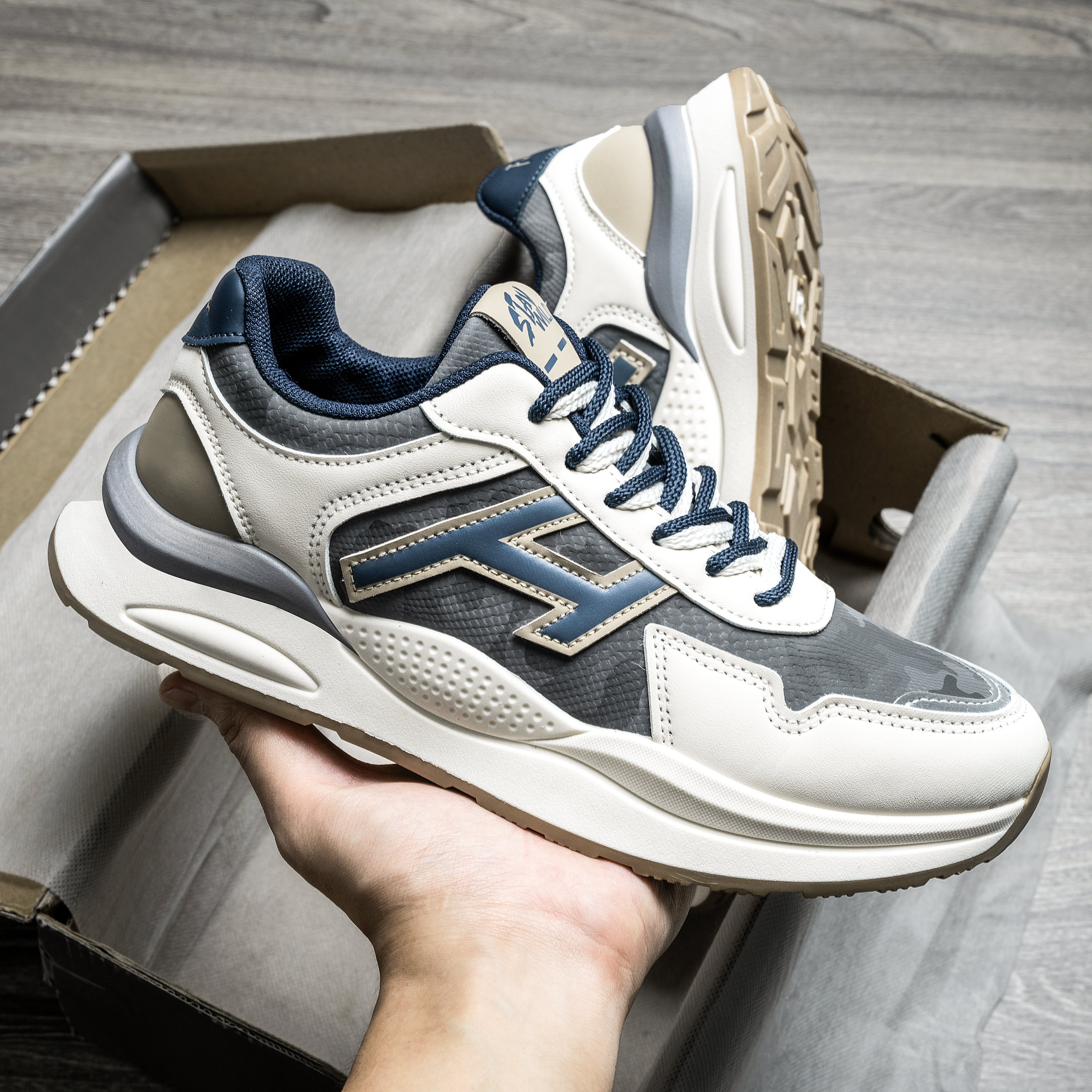 Sneaker cực chất CS094