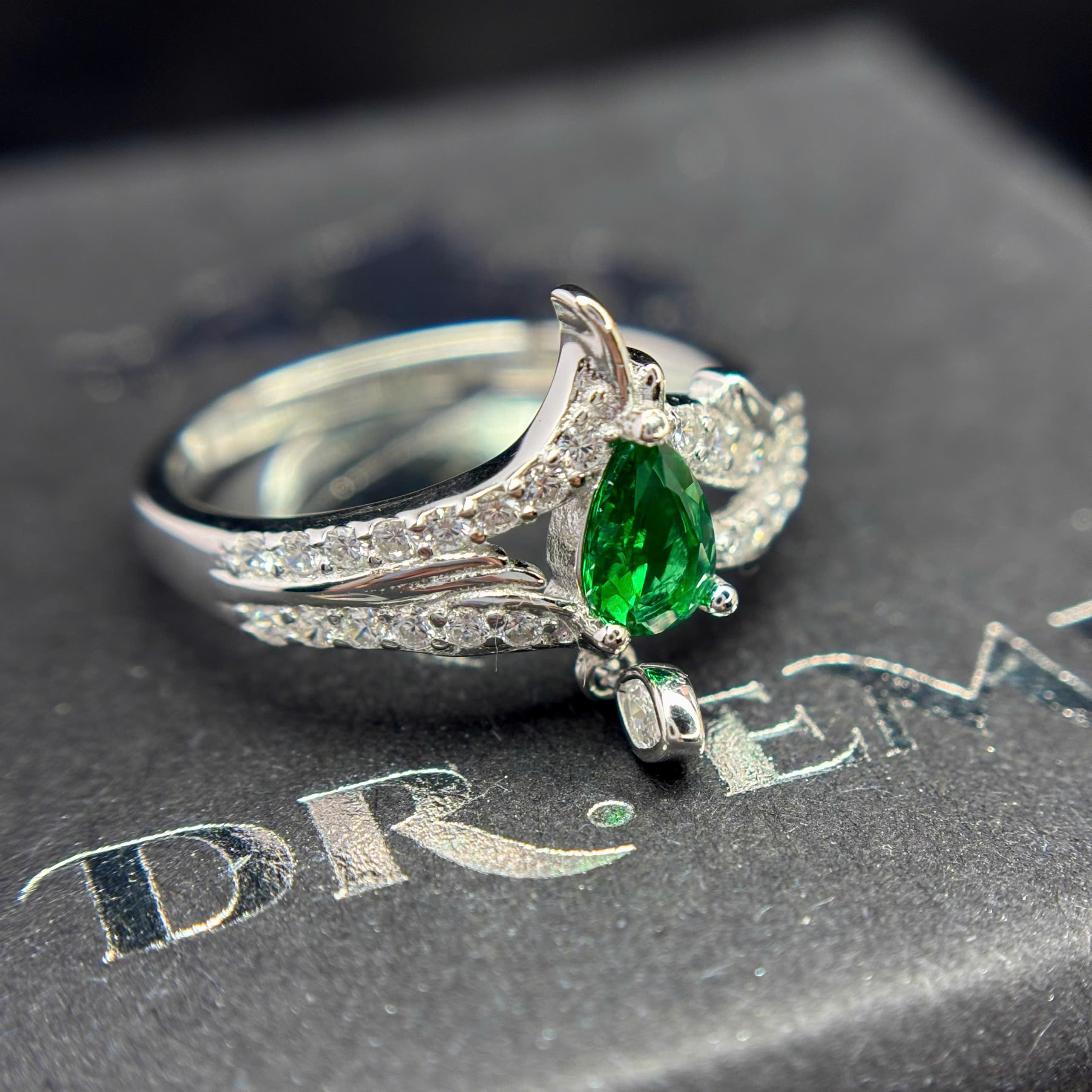 Nhẫn bạc xi bạch kim đá xanh size 7_thumbnail_1