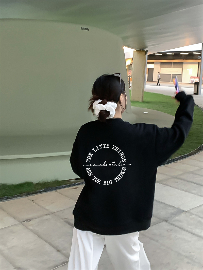 Áo sweater nữ form boxy 1907 Miucho cổ tròn vải nỉ bông 350 GSM in basic_thumbnail_3