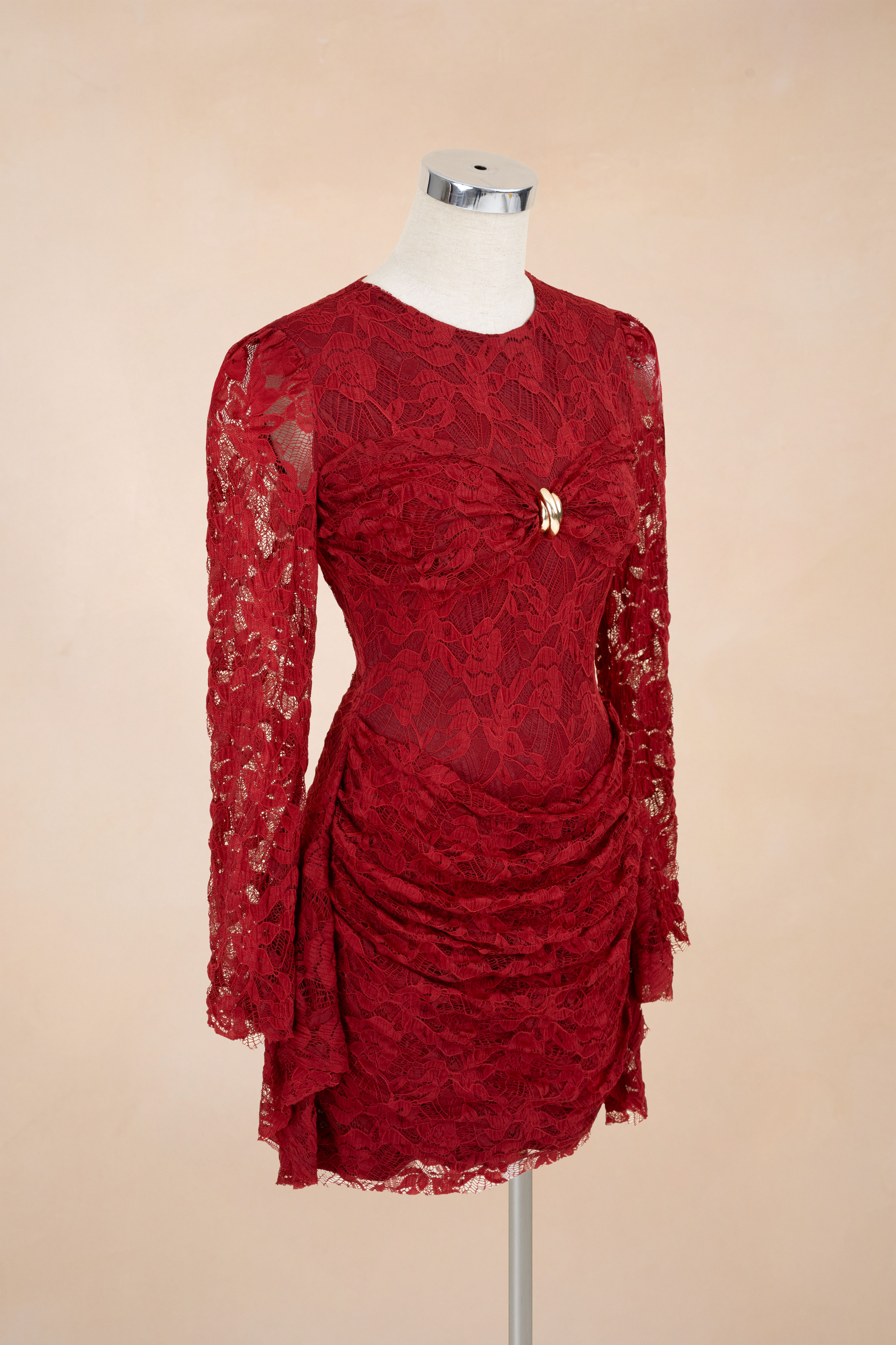 Đầm Cổ Tròn Nhúm Tay Loe