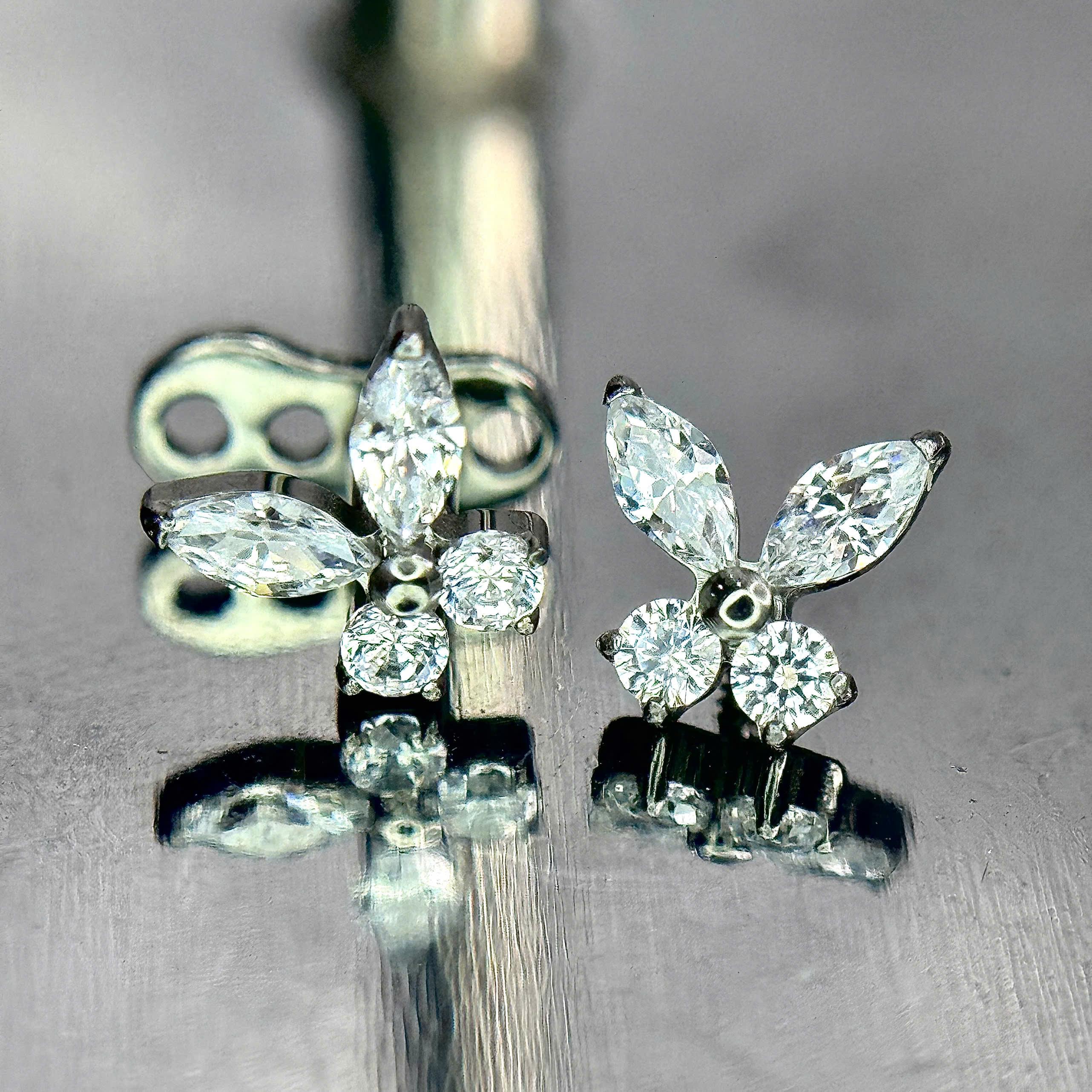 Khuyên cấy titan bướm cánh dọc_thumbnail_2