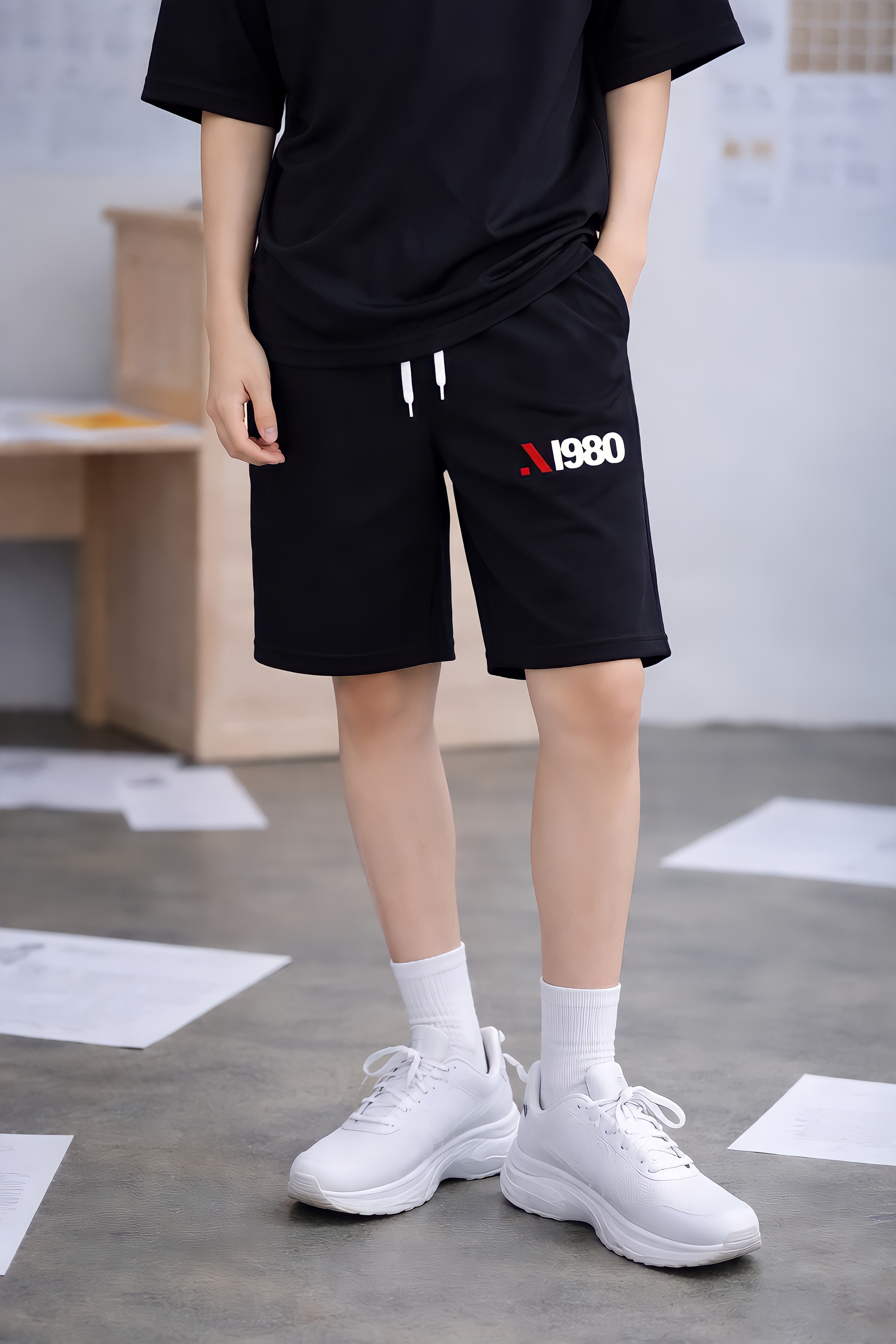 Quần short nỉ bé trai màu đen 1980