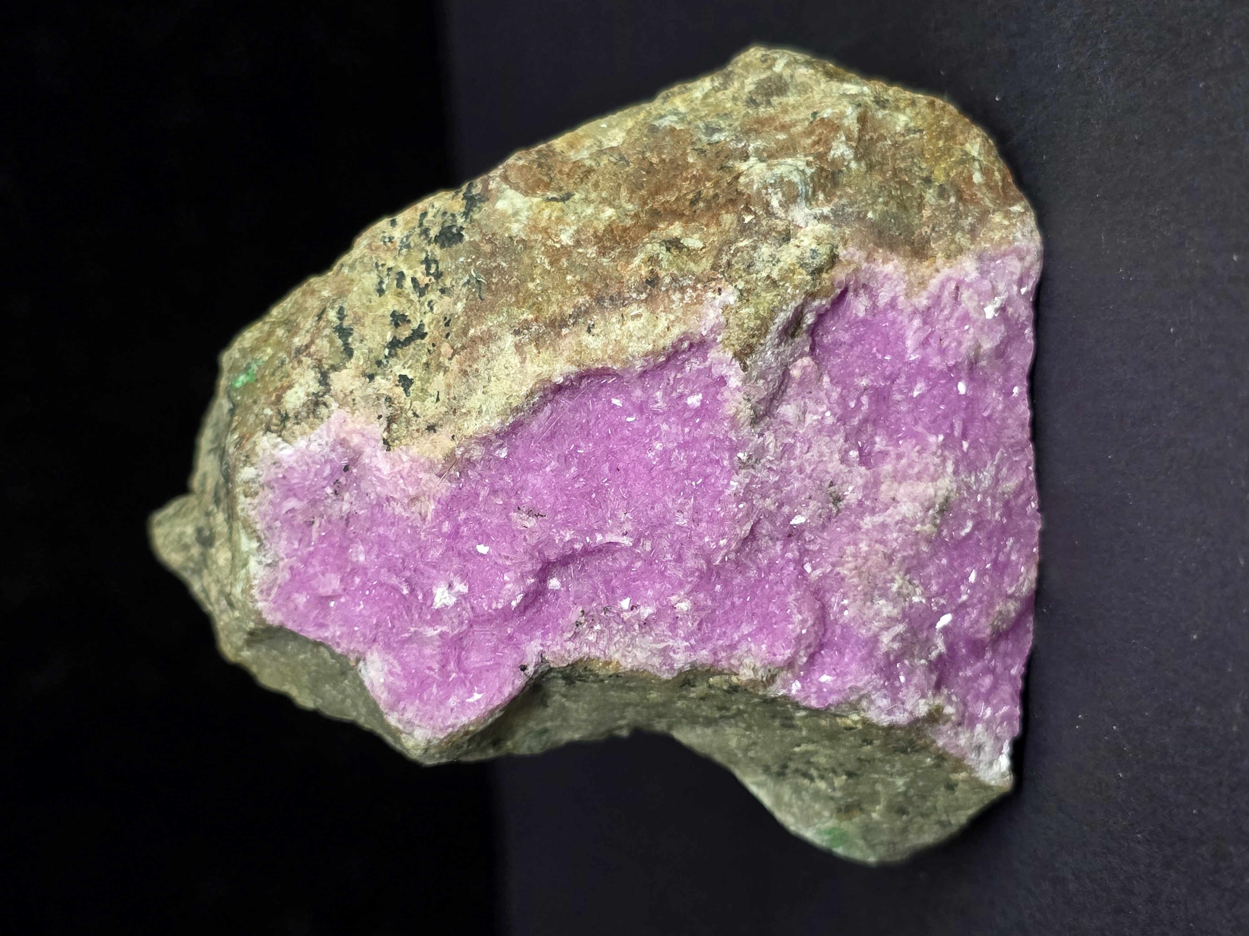 Tinh Thể Calcite Mang Cobalt (Cobalto / Cobaltoan Calcite) - CHDC Congo