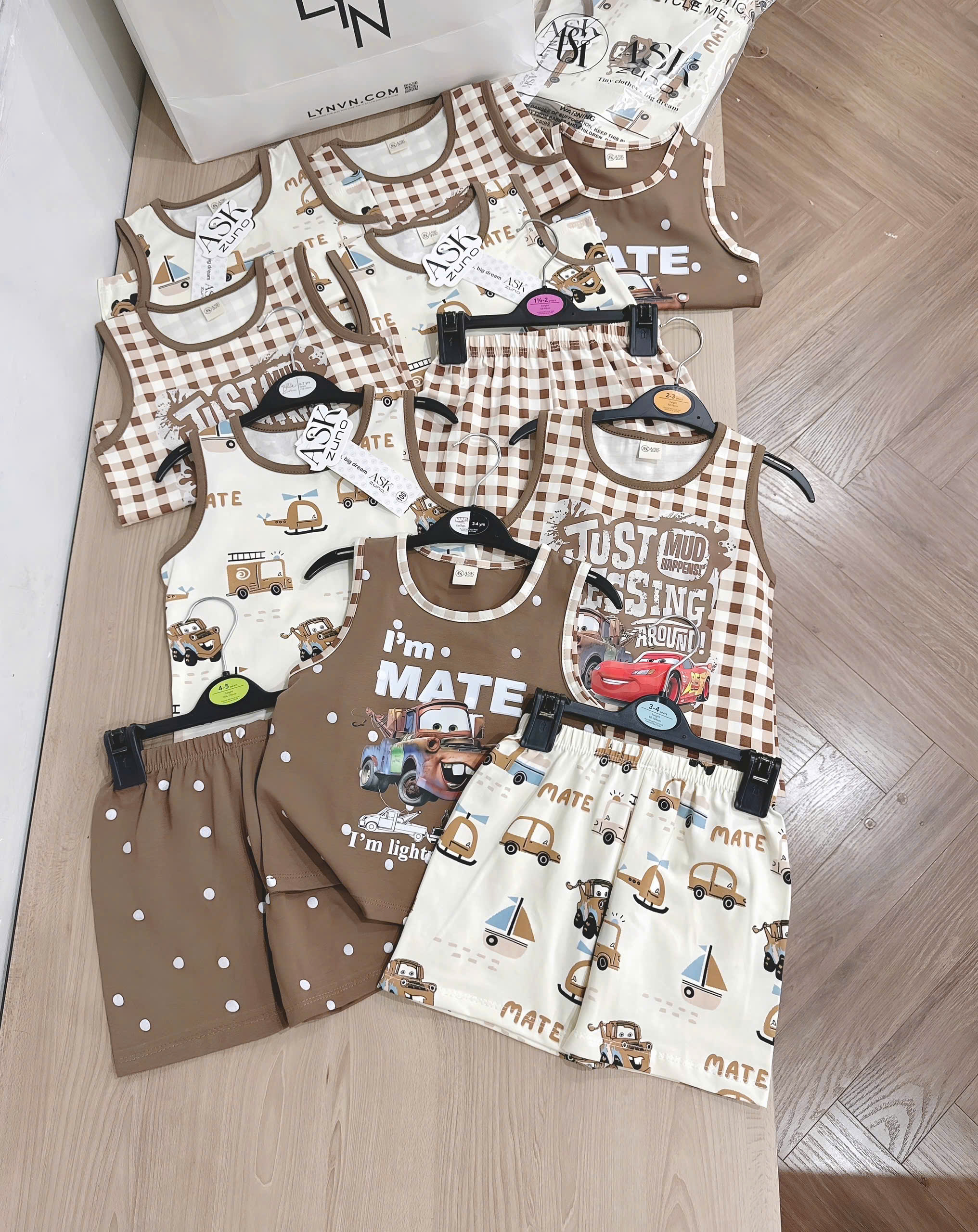 H01 SET 3 BỘ BA LỖ MÀU NÂU PHỐI HÌNH ASK - A100.168