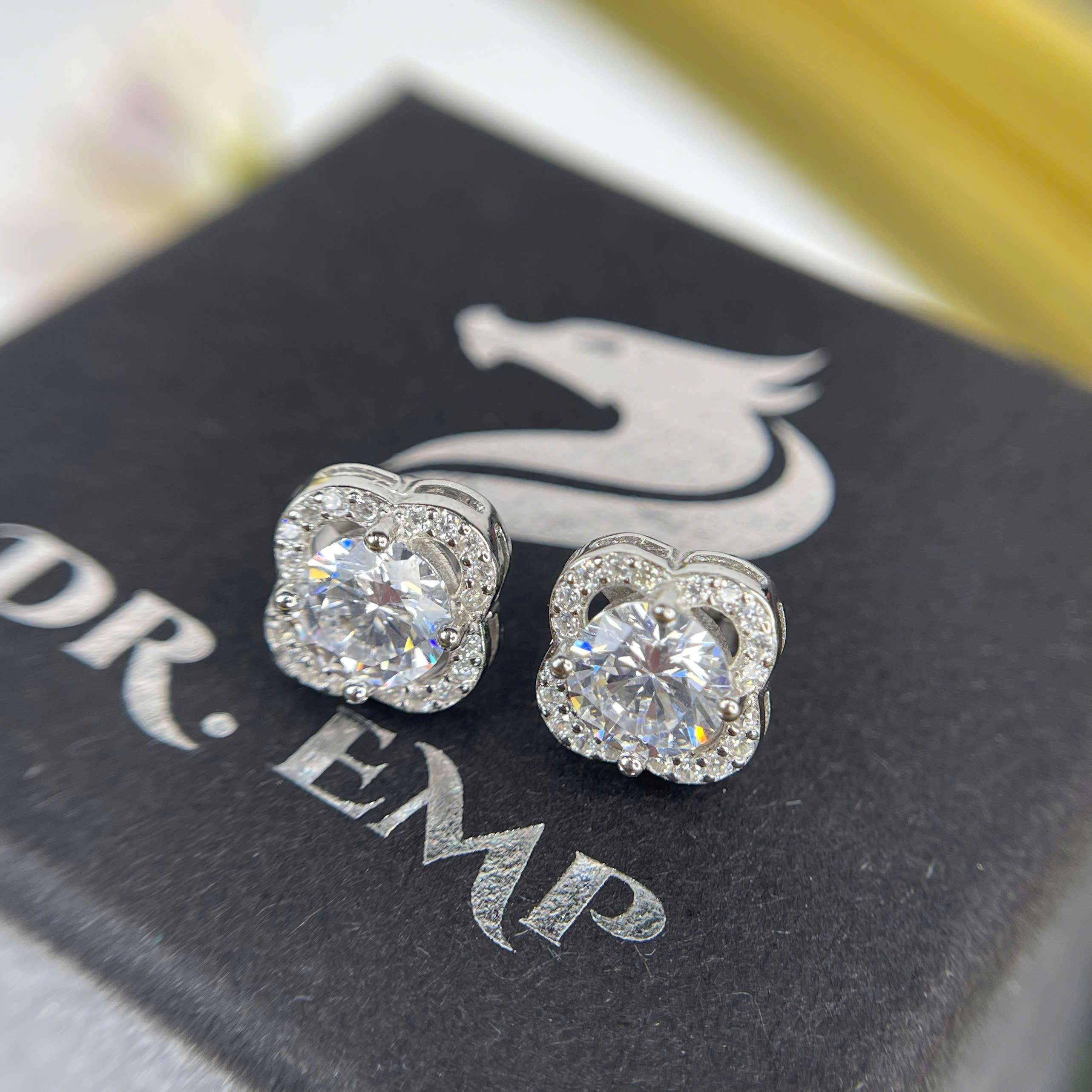 Khuyên kiểu bạc cỏ 4 lá xi bạch kim_thumbnail_4