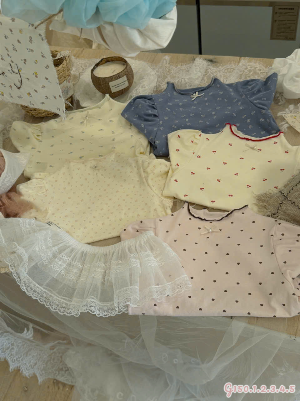 (G150) Áo thun mỏng hoạ tiết 5 màu Heyhoney_thumbnail_1