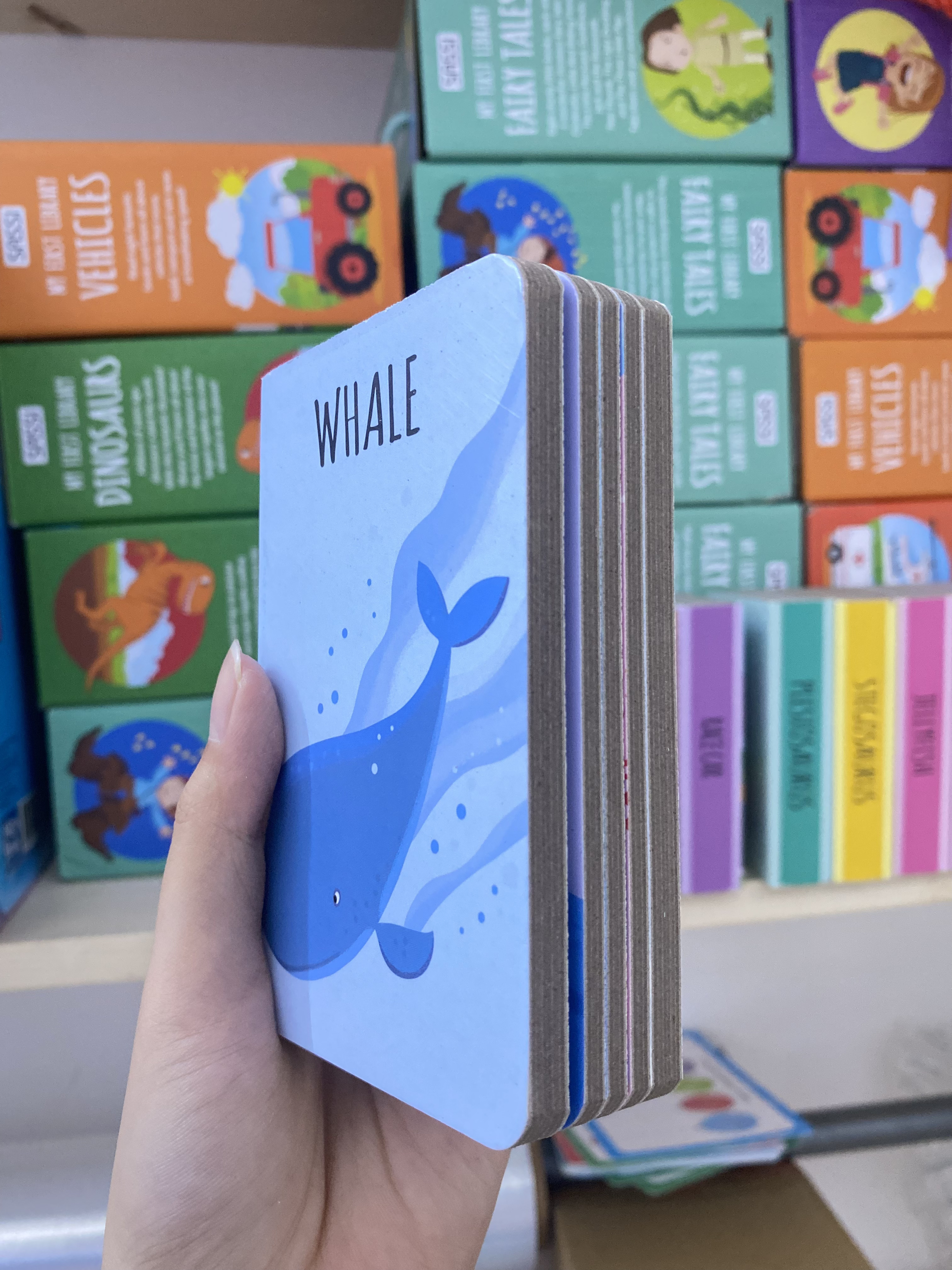 WHALE (The Sea Library)_thumbnail_5