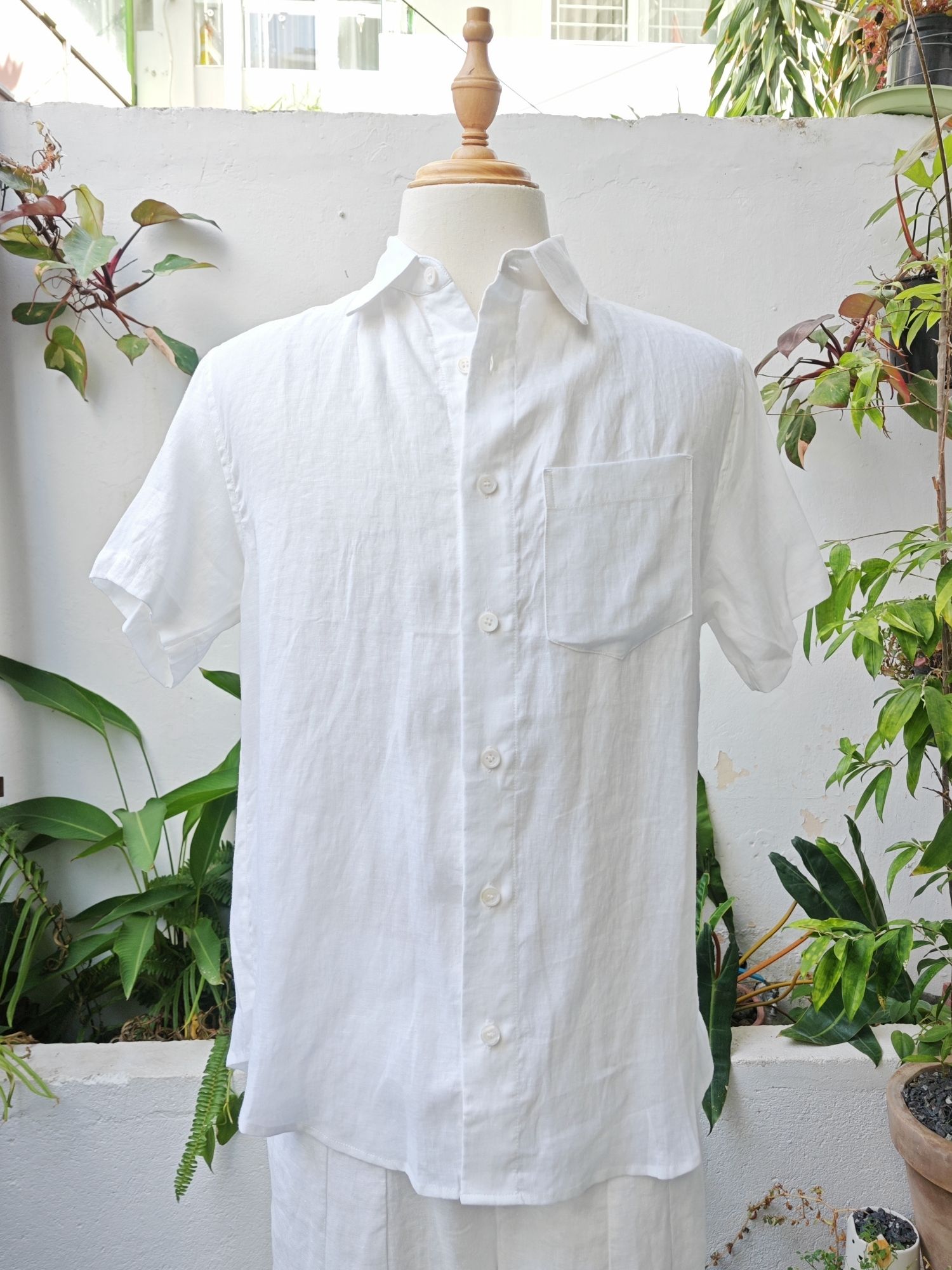 Sơ mi 100% linen tay ngắn cổ kiểu Đức