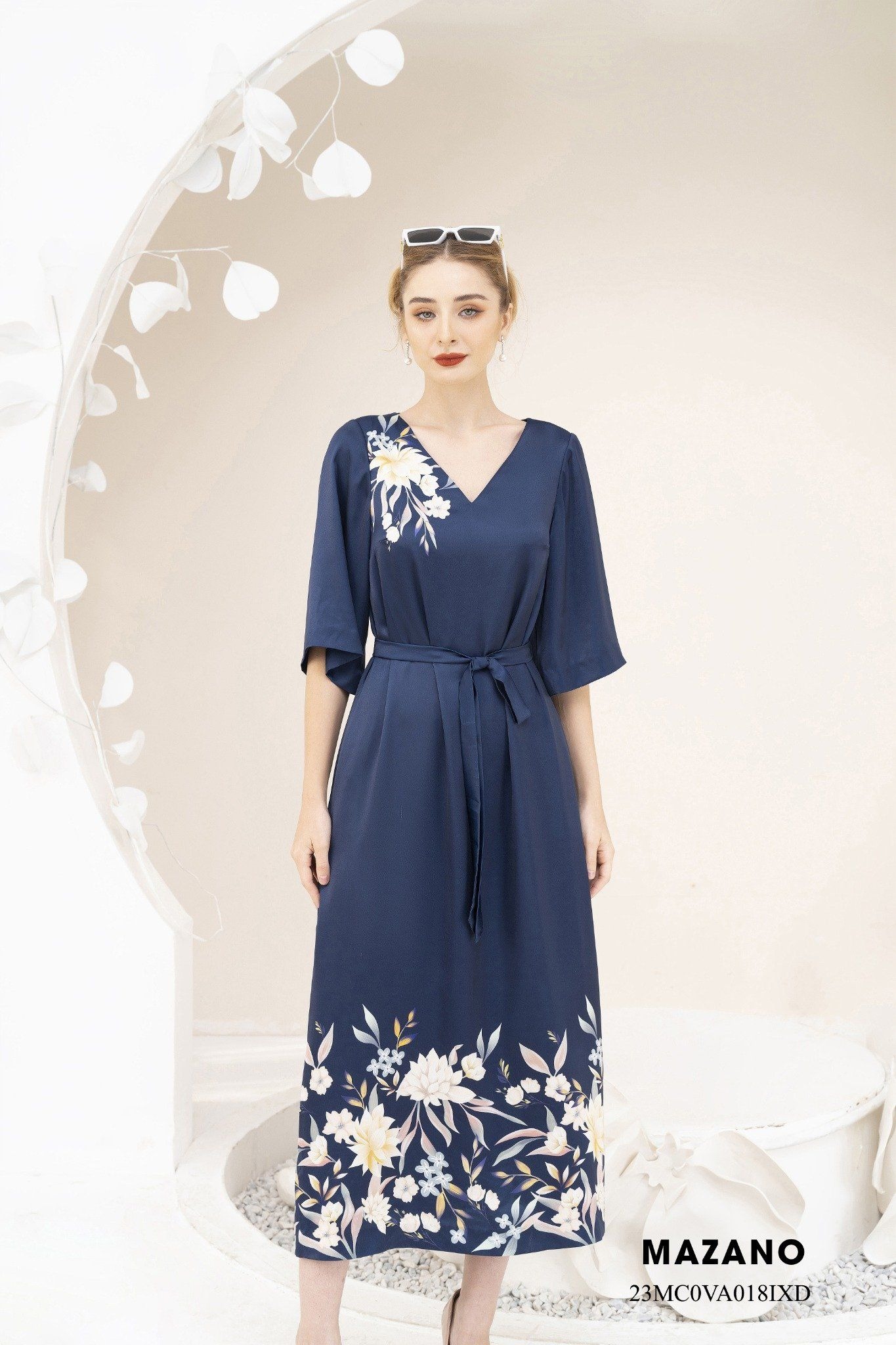 Đầm lụa xanh than dáng suông đi biển_thumbnail_1