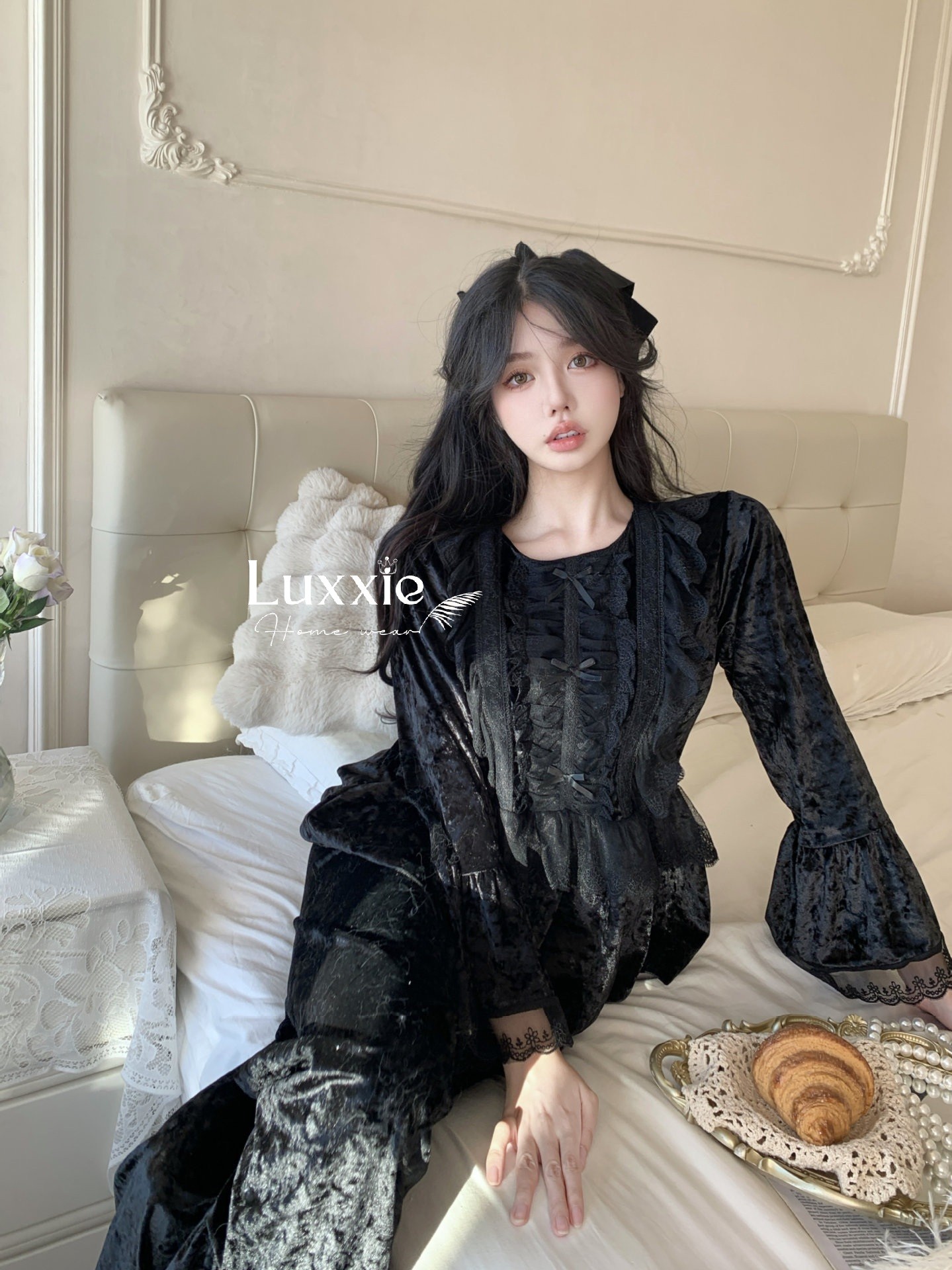 NHUNG27 Bộ ngủ nhung hồng phối ren xếp ly ngực_thumbnail_5