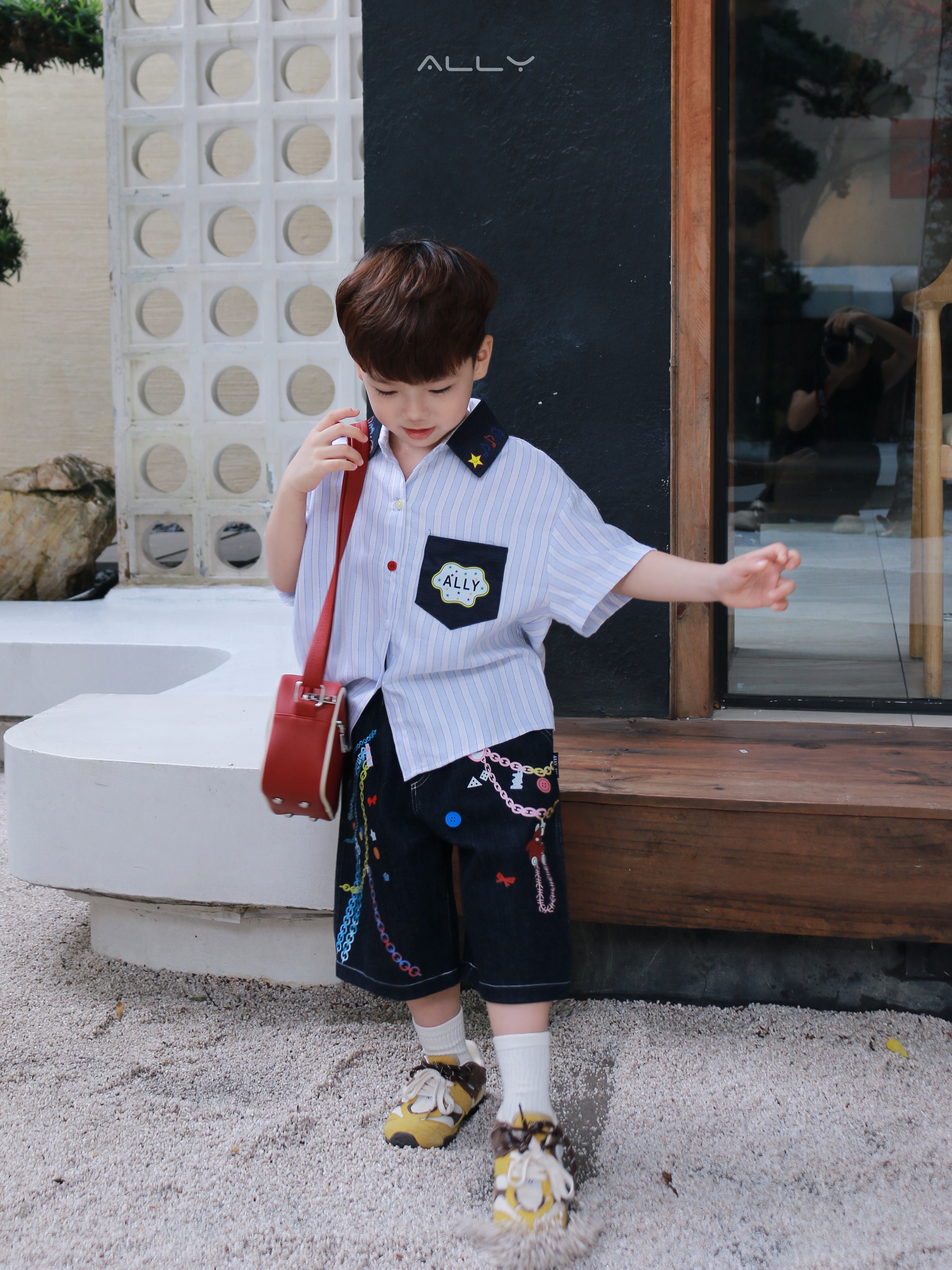 Quần jean lửng bé trai in họa tiết xích màu Q72_thumbnail_2