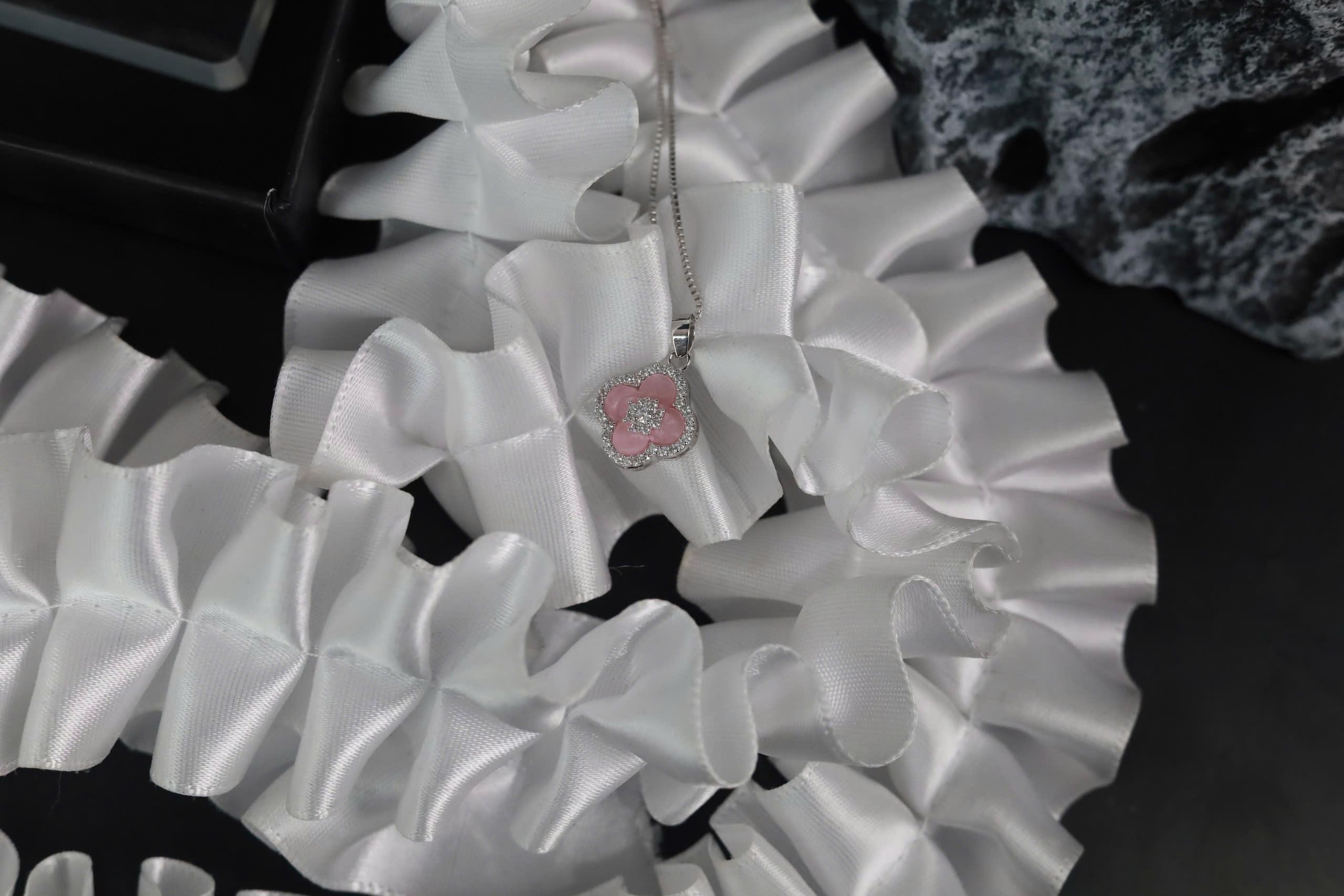 Vòng cổ bạc xi kim 4 lá xà cừ hồng xi bạch kim_thumbnail_3