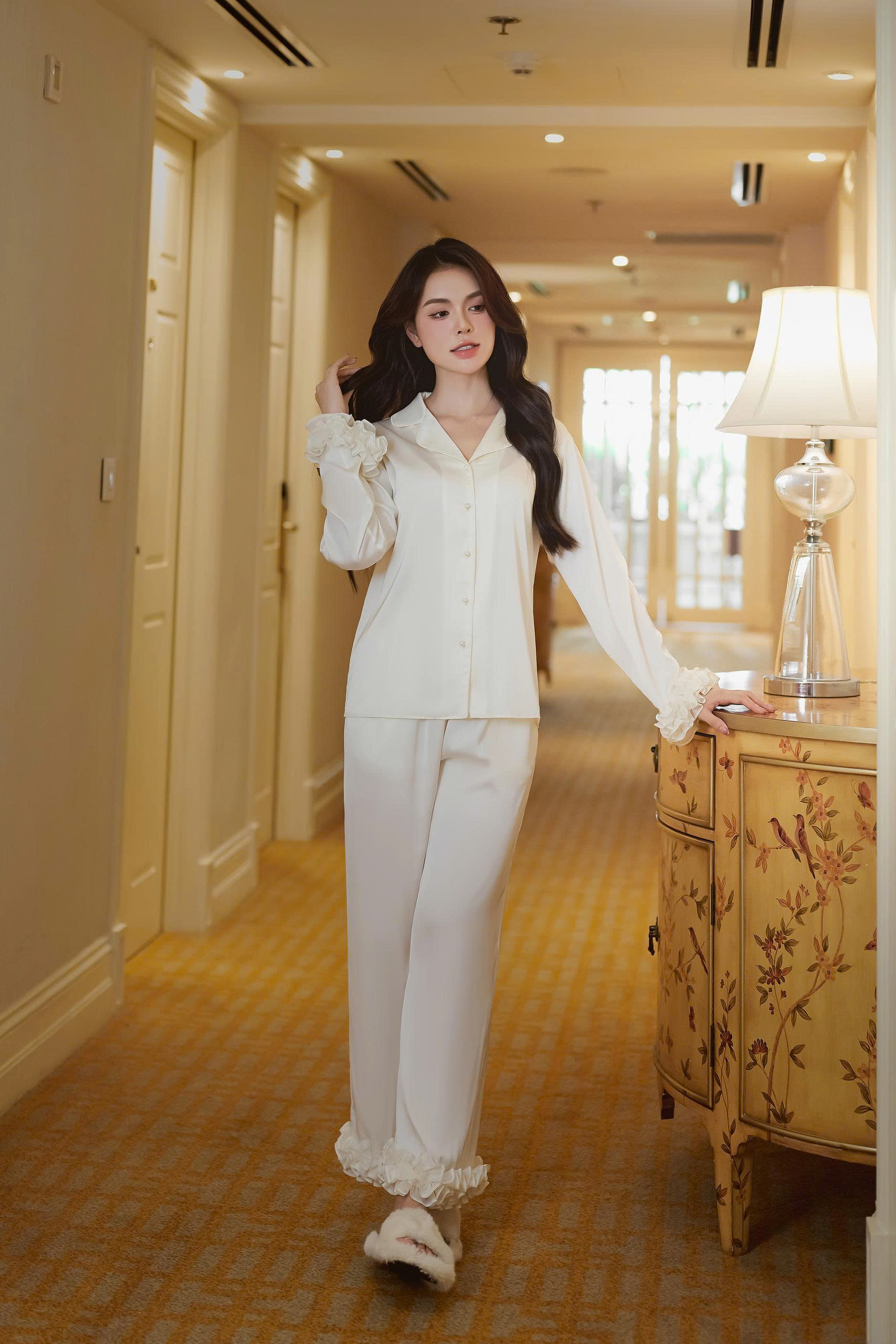 Bộ lụa áo dài tay, quần dài BN639