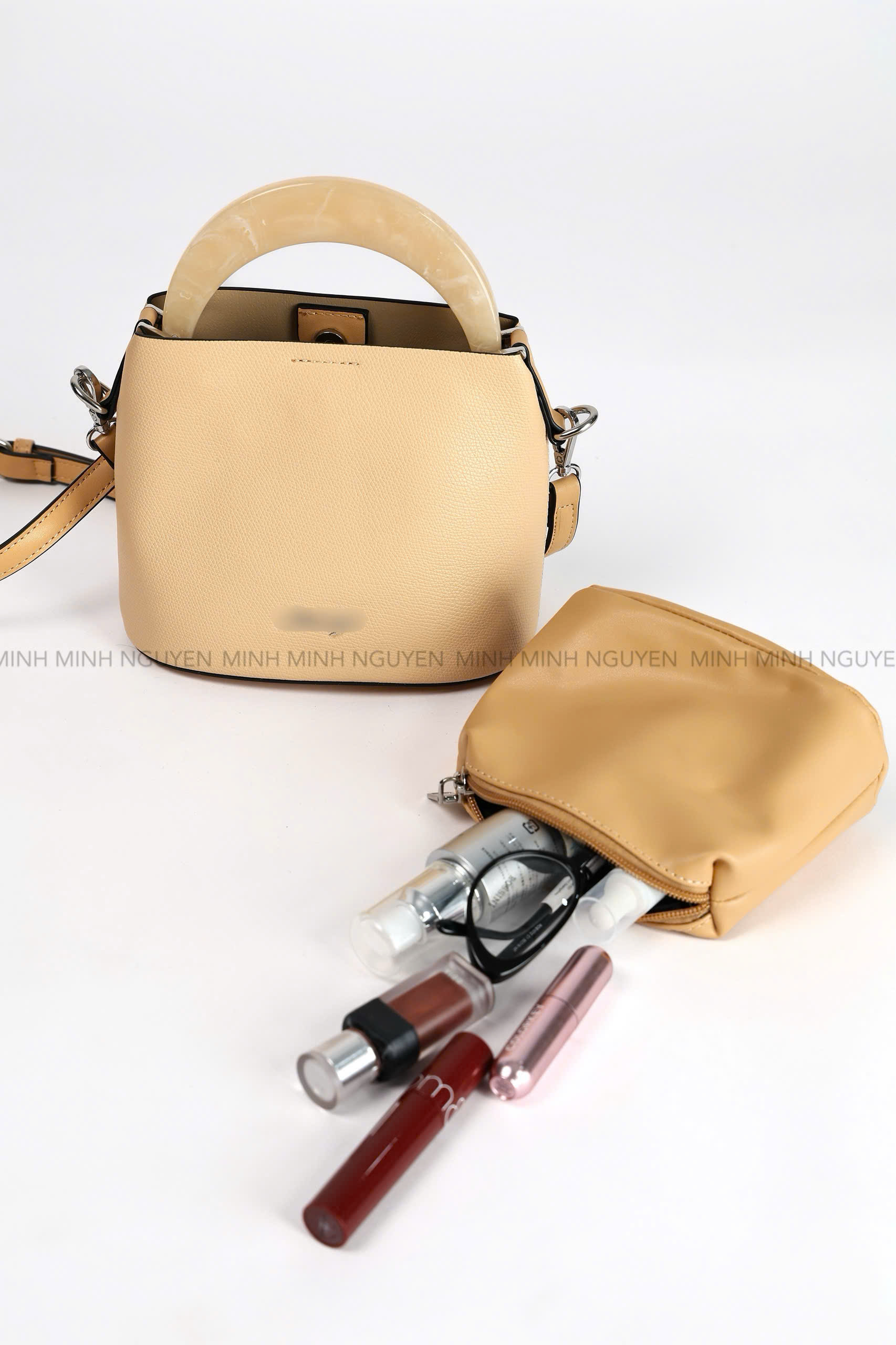 TUI XACH_thumbnail_5