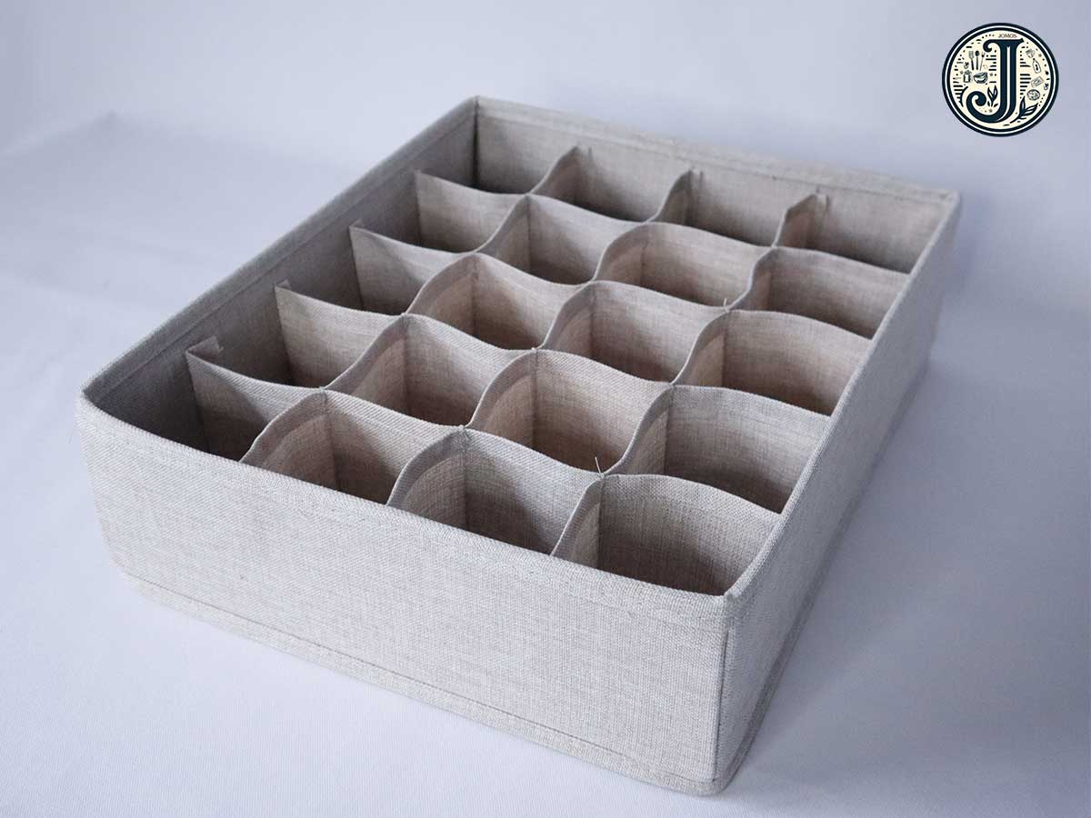 Khay đựng 20 ô Be đồ lót, quần tất chia ngăn gấp gọn J18B_thumbnail_4