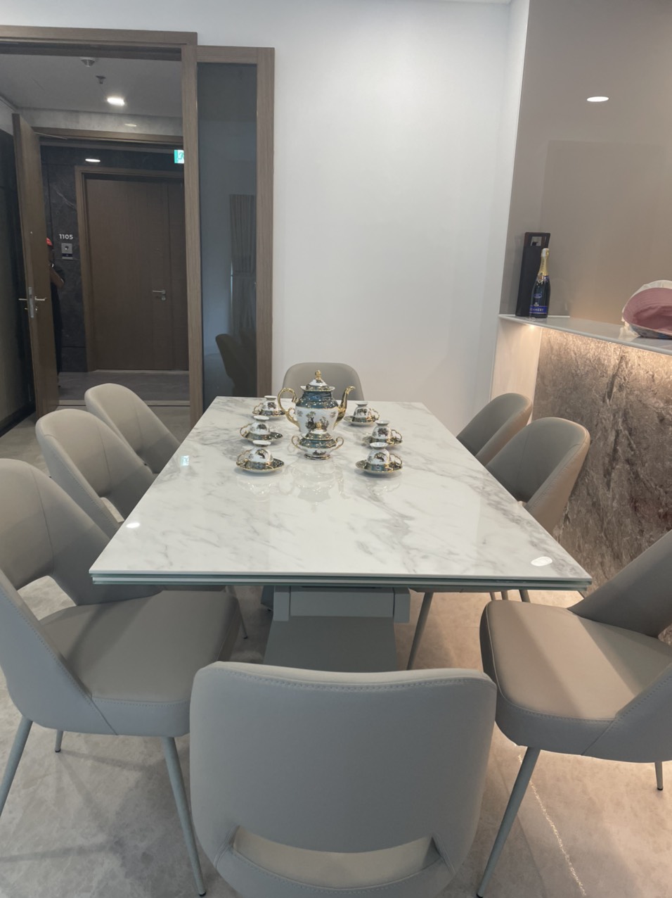 Chuyển nhượng căn hộ 3 phòng ngủ, view sông Sài Gòn, giá siêu hấp dẫn_thumbnail_1