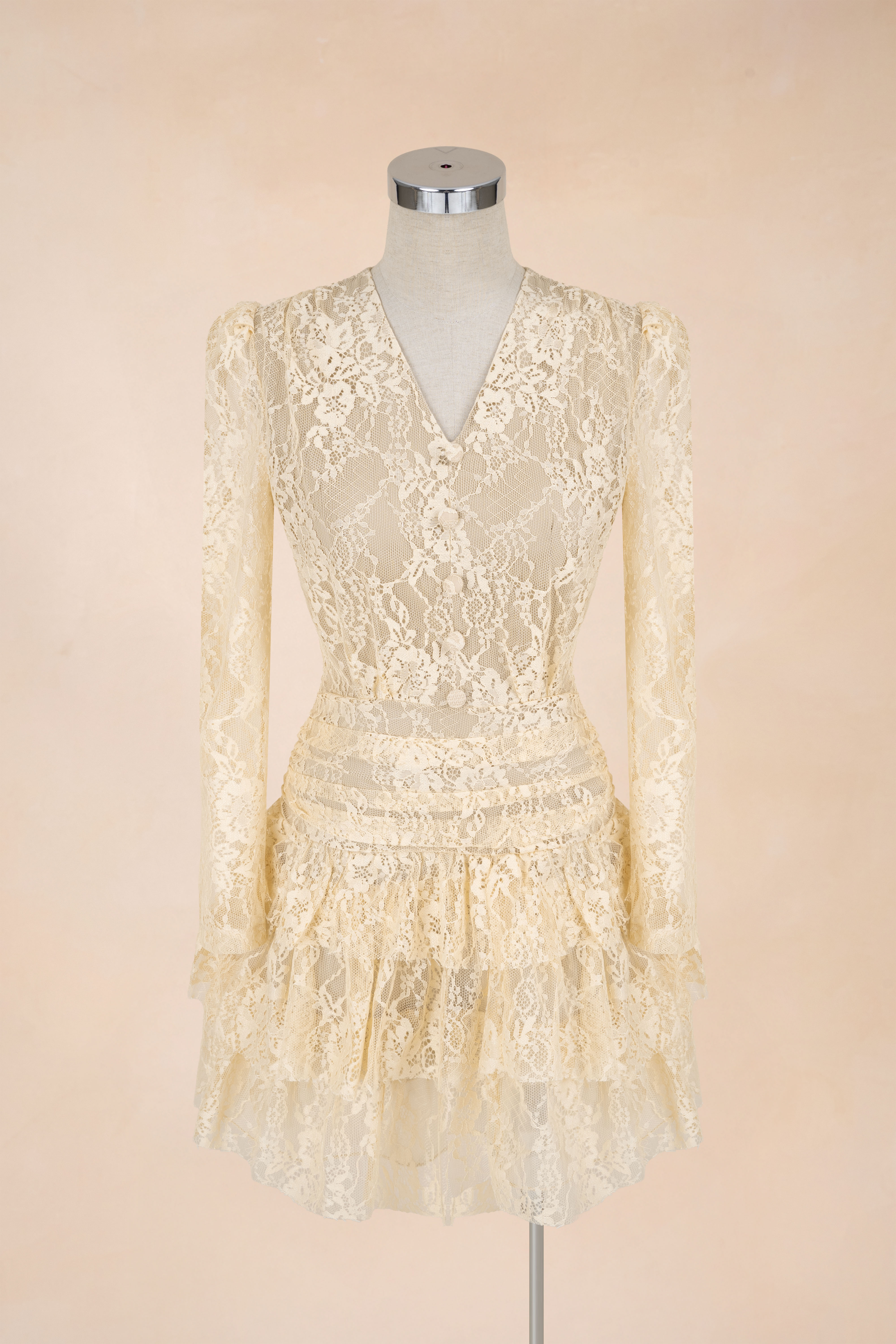 Đầm Xoè Tầng Cổ V Cúc Bọc