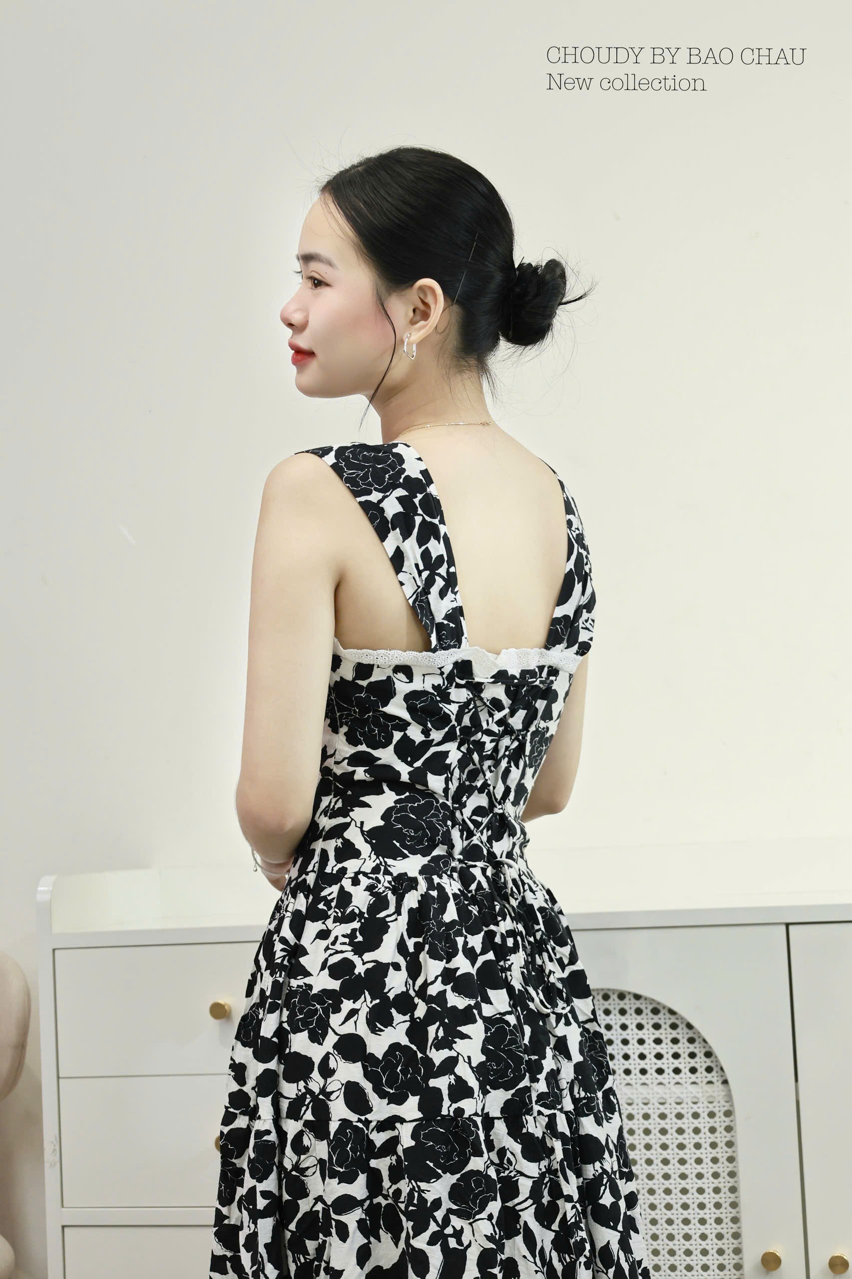 SALE U186 ĐẦM THÊU ĐEN_thumbnail_2