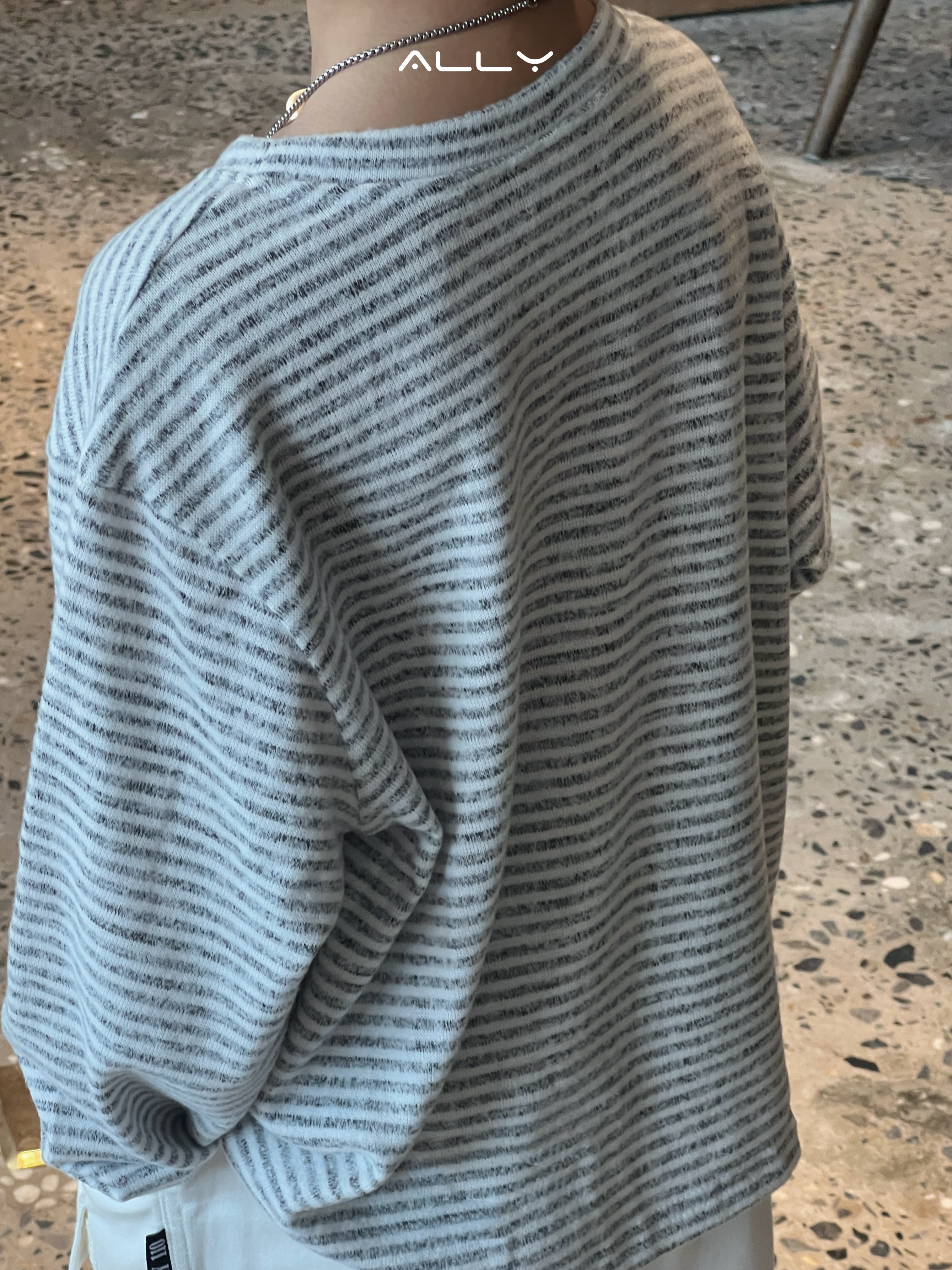 Áo len lông thỏ kẻ xám dài tay cho bé_thumbnail_2