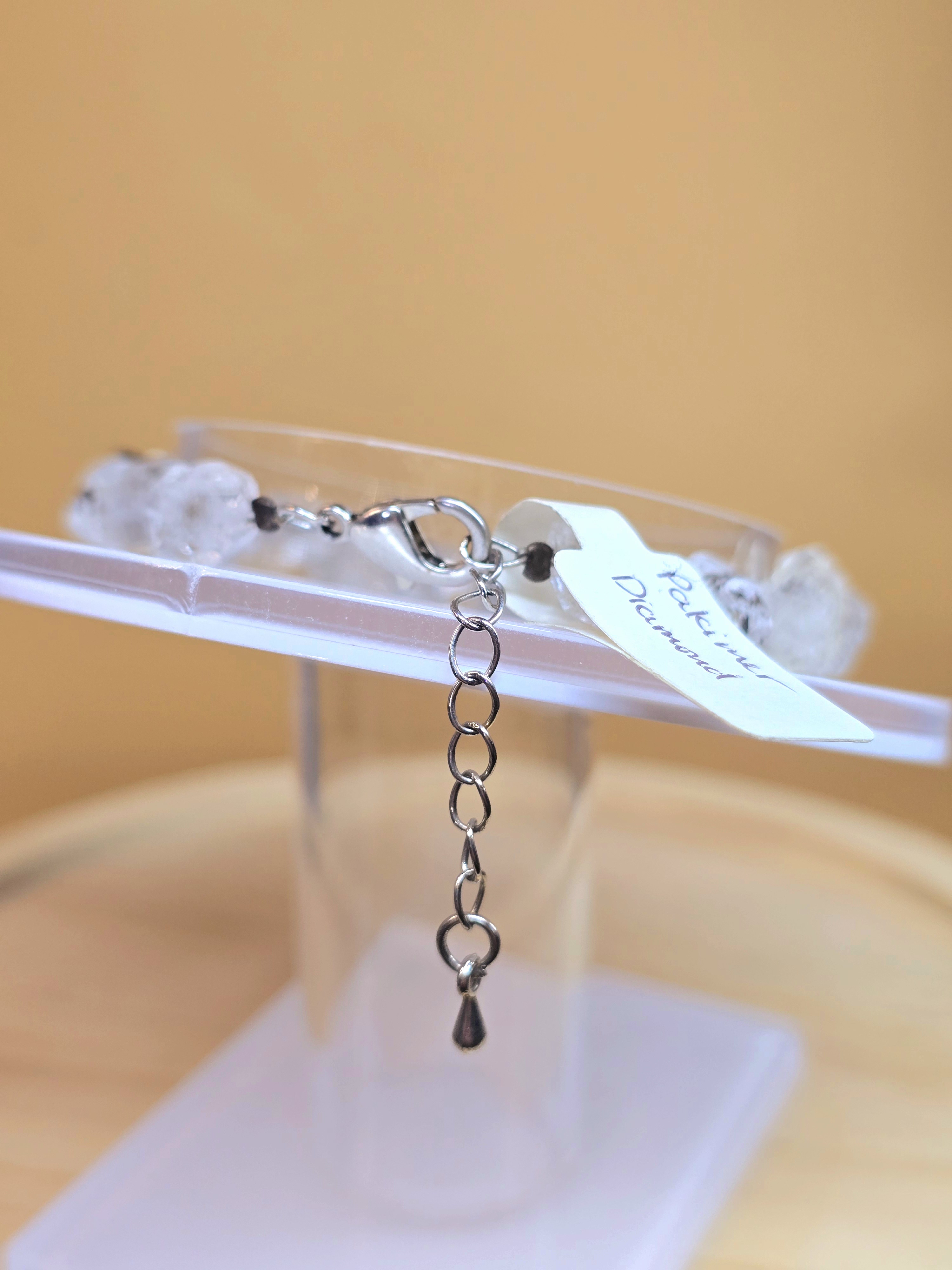 Vòng Tay Thạch Anh 2 Đầu Tích Dầu (Double-Terminated Quartz) Thô Khóa Bạc S925 Xuất Xứ Pakistan Nguyên Bản Không Mài Không Xử Lý_thumbnail_2