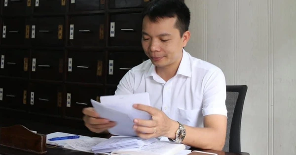 z6982314602125_dfc20d2aece2944b34fc5626b6cc013b