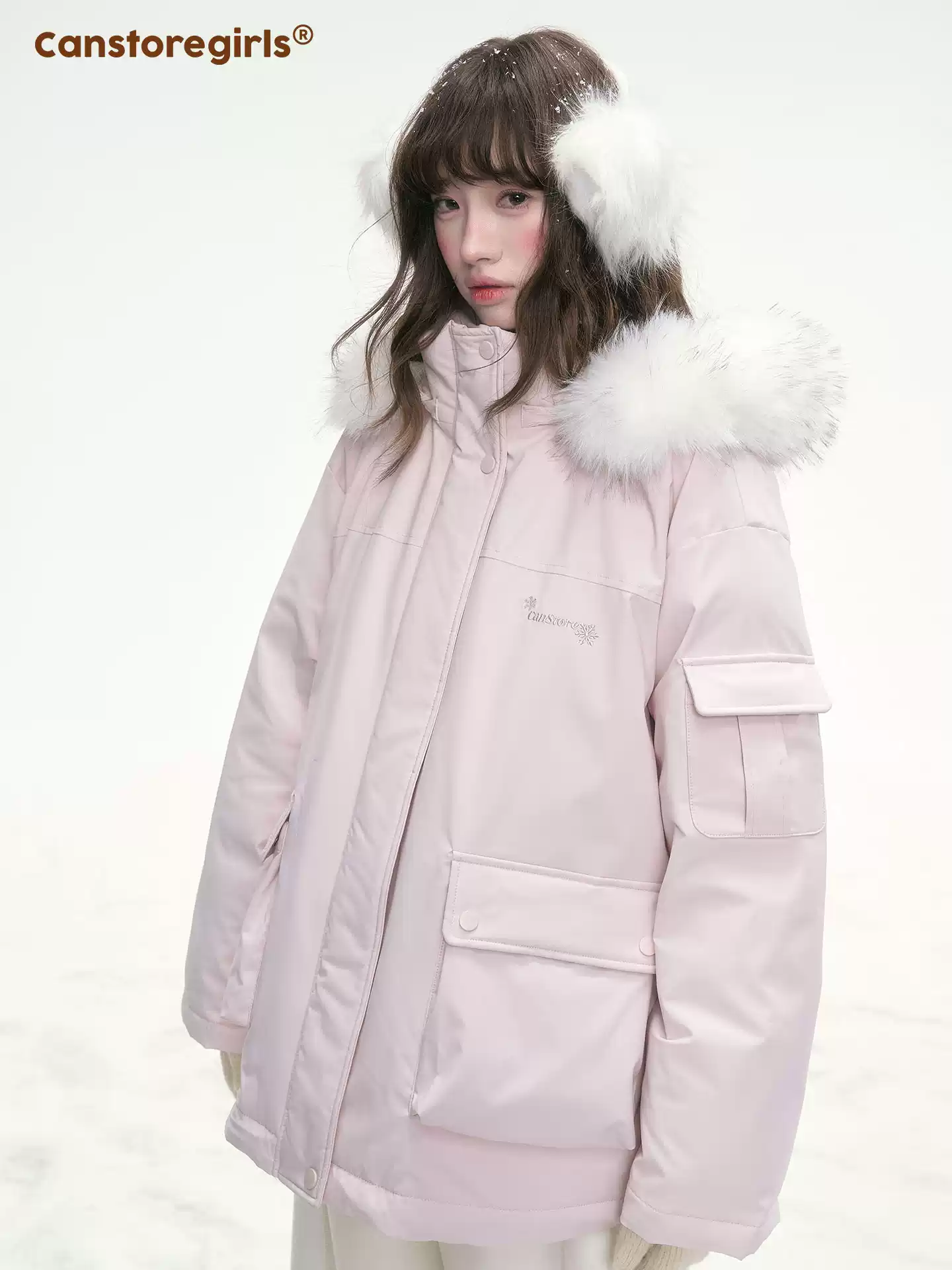 CANSTOREGIRLS Áo khoác Parka trùm đầu 'Winter Love Song' của Canned Goods Store có cổ lông có thể tháo rời, 90 chiếc áo khoác lông vịt trắng