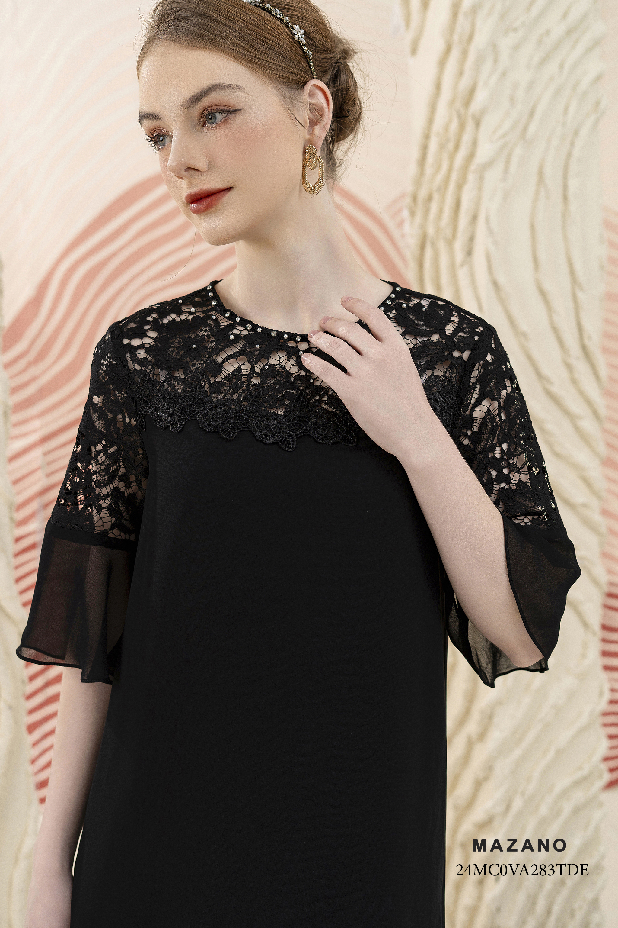 Váy Đầm suông Vải voan phối ren đính trang trí Cổ ovan Tay lỡ dài qua gối - Mẫu 24MC0VA283TDE_thumbnail_3