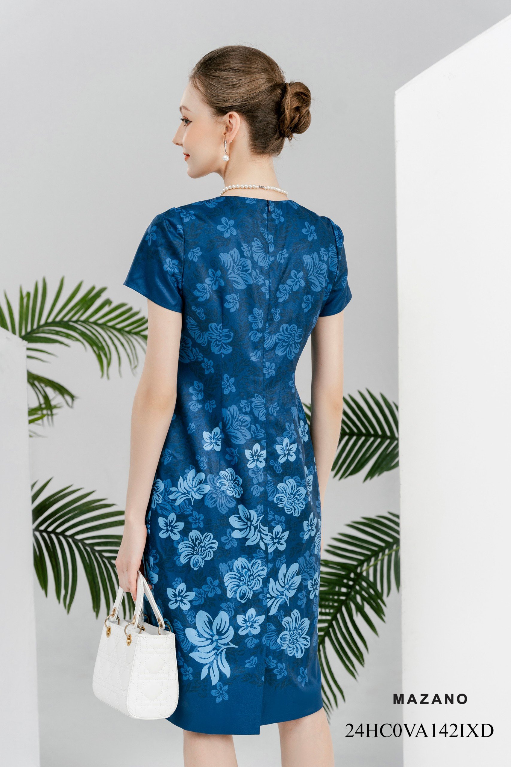 Đầm suông in họa tiết bố cục chân_thumbnail_4